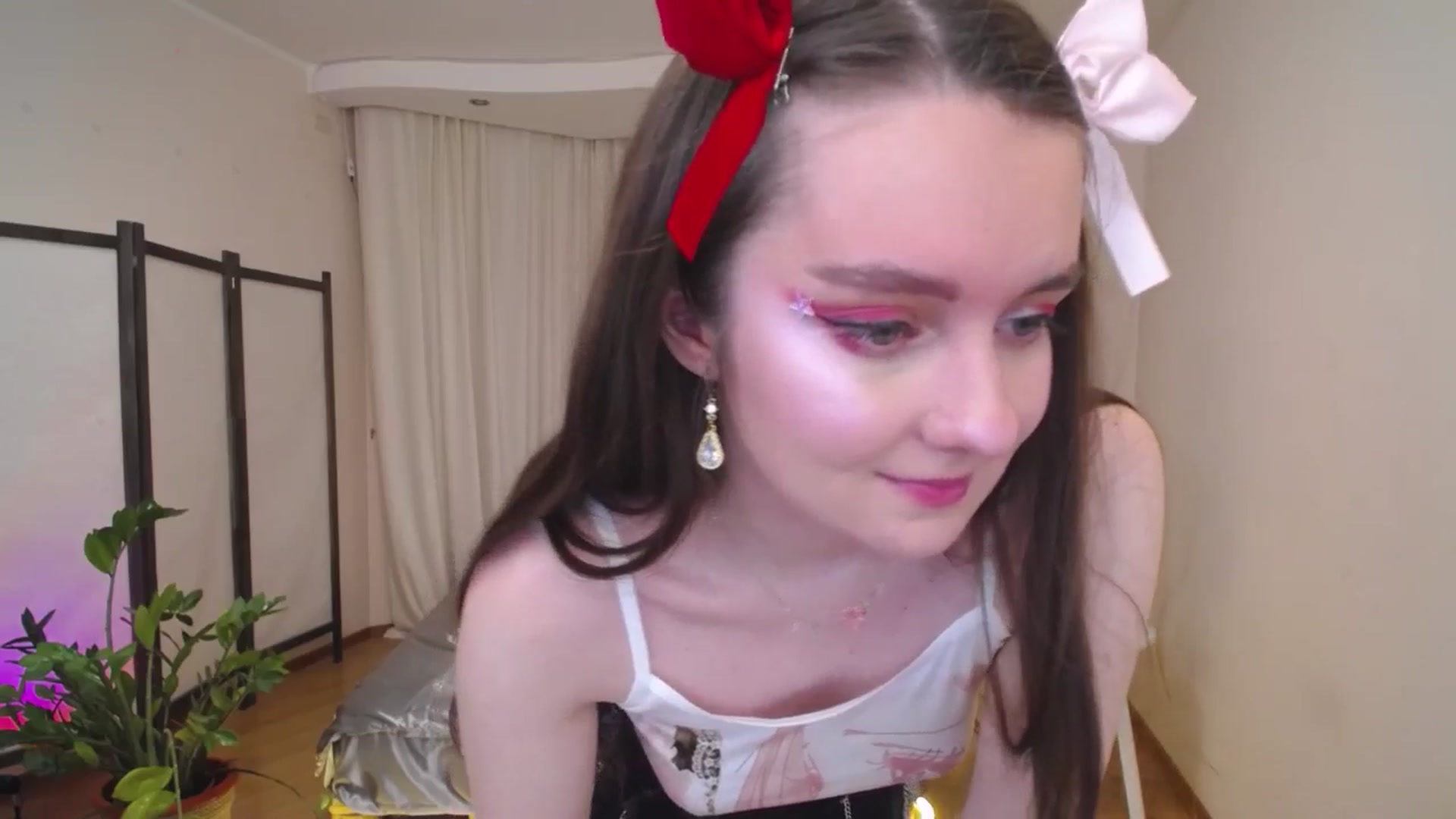 Gallery image thumbnail from Milim_Nava's myfreecams stream on, 06/28/2025, 18:25 image 18 of 20