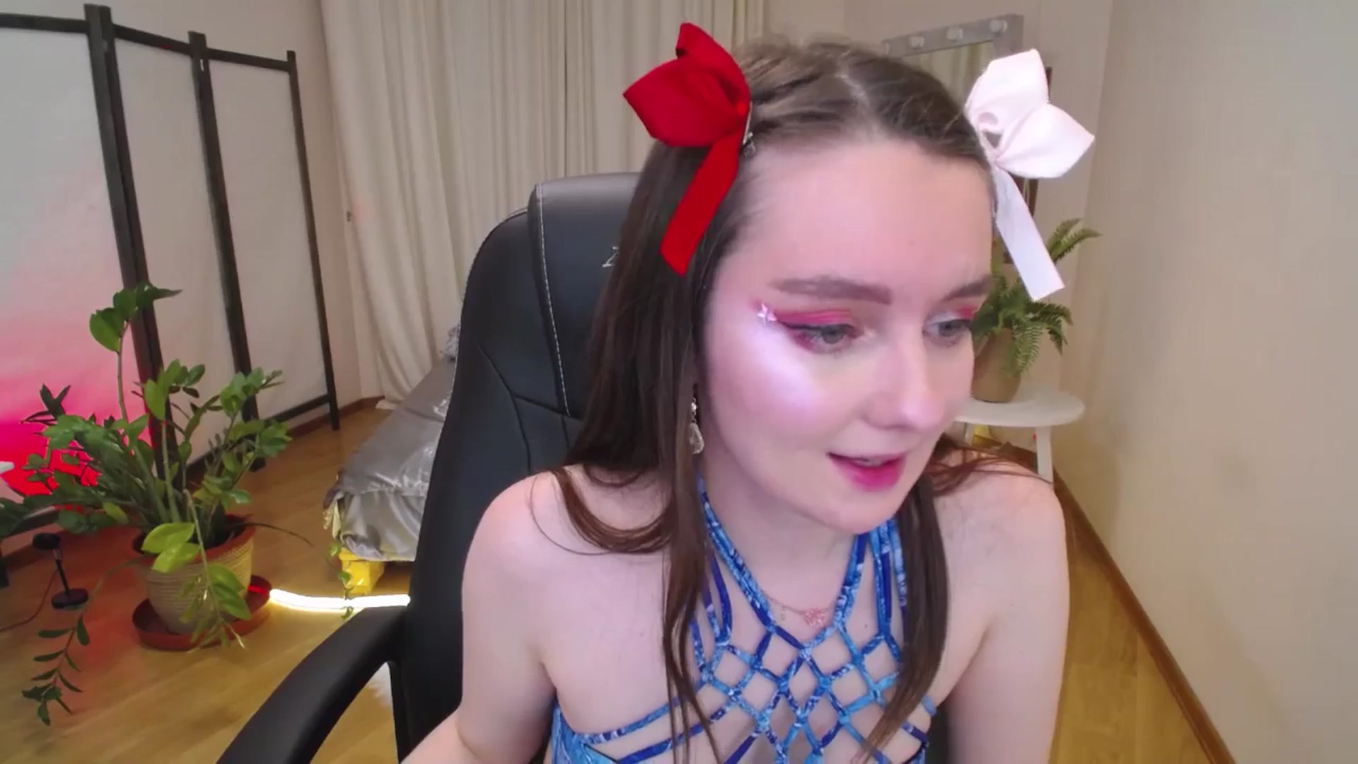 Gallery image thumbnail from Milim_Nava's myfreecams stream on, 06/28/2025, 20:35 image 9 of 20