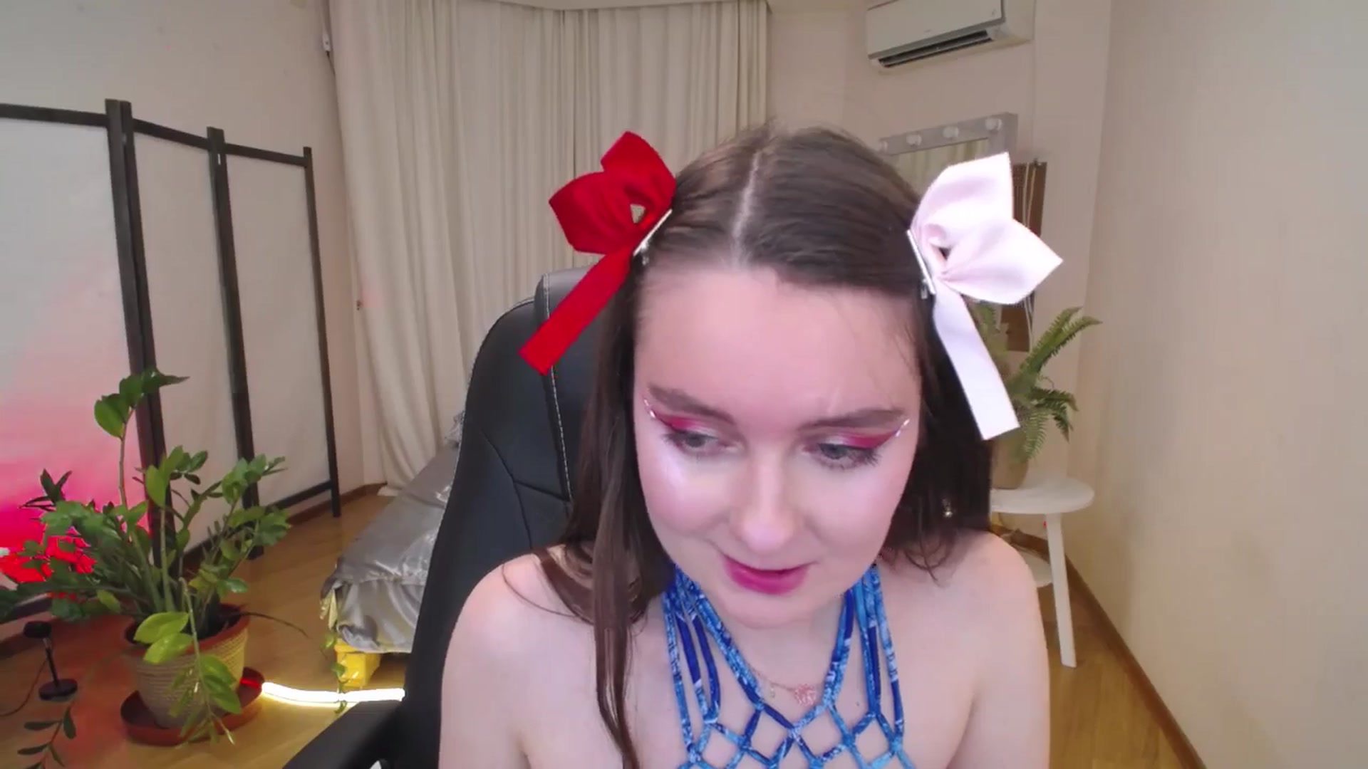Gallery image thumbnail from Milim_Nava's myfreecams stream on, 06/28/2025, 20:35 image 8 of 20
