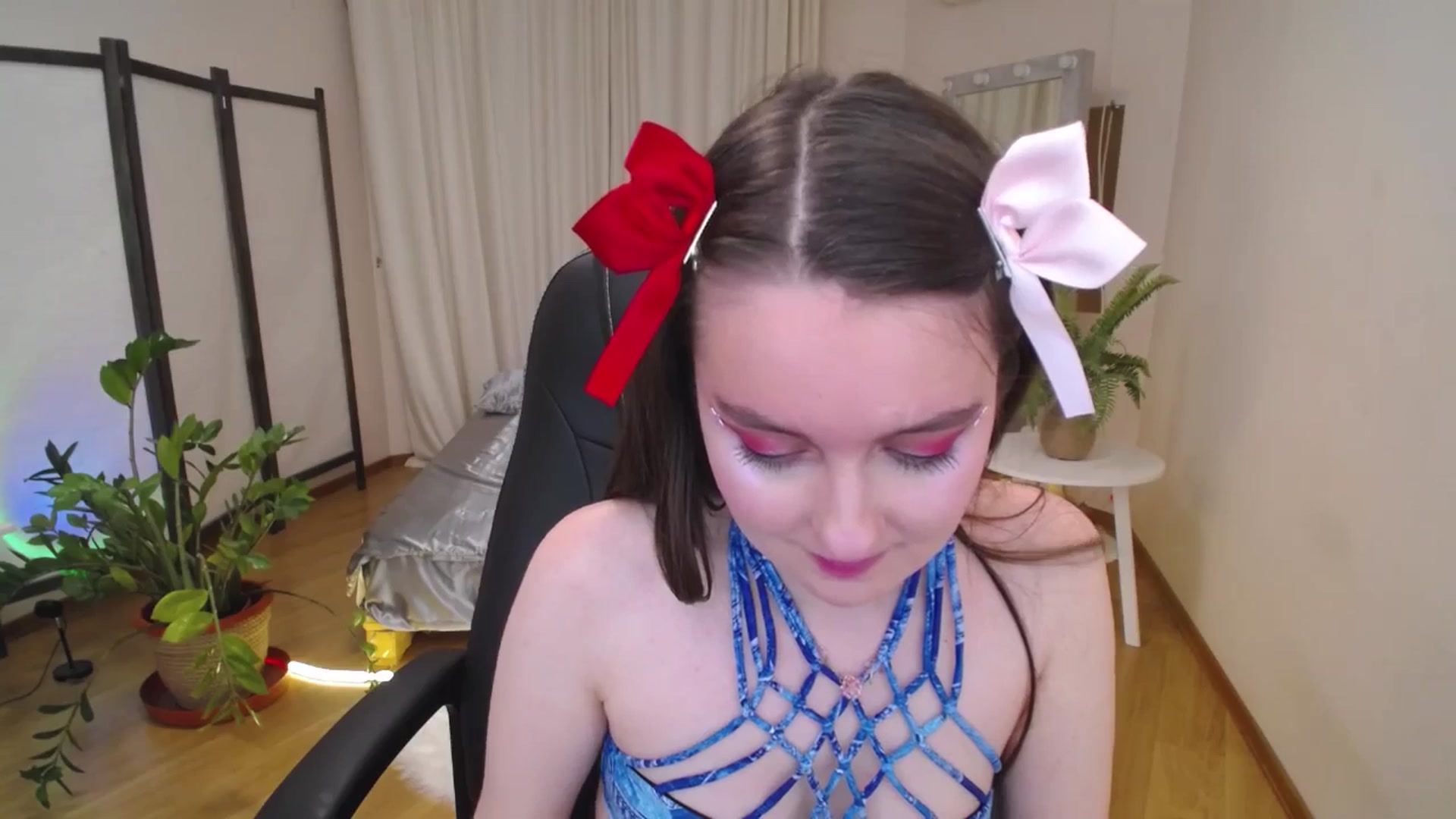 Gallery image thumbnail from Milim_Nava's myfreecams stream on, 06/28/2025, 21:15 image 4 of 20