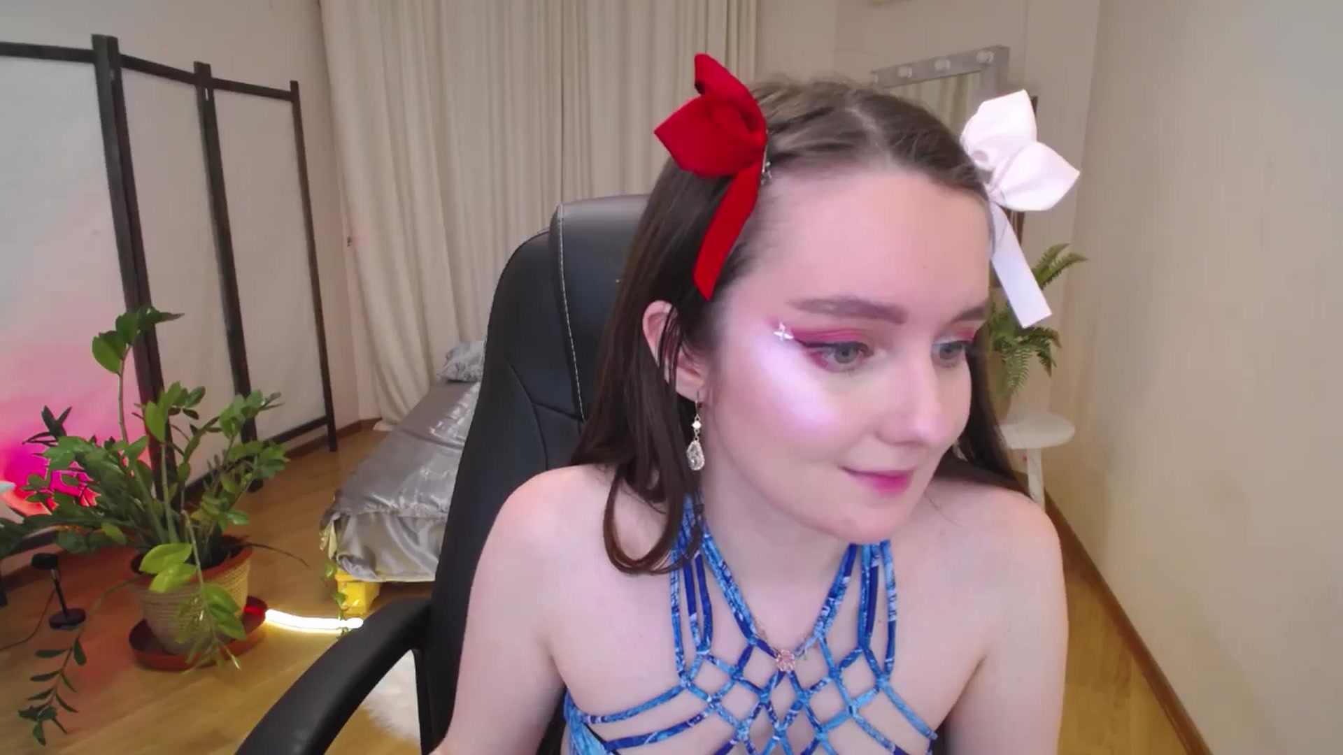 Gallery image thumbnail from Milim_Nava's myfreecams stream on, 06/28/2025, 21:15 image 8 of 20