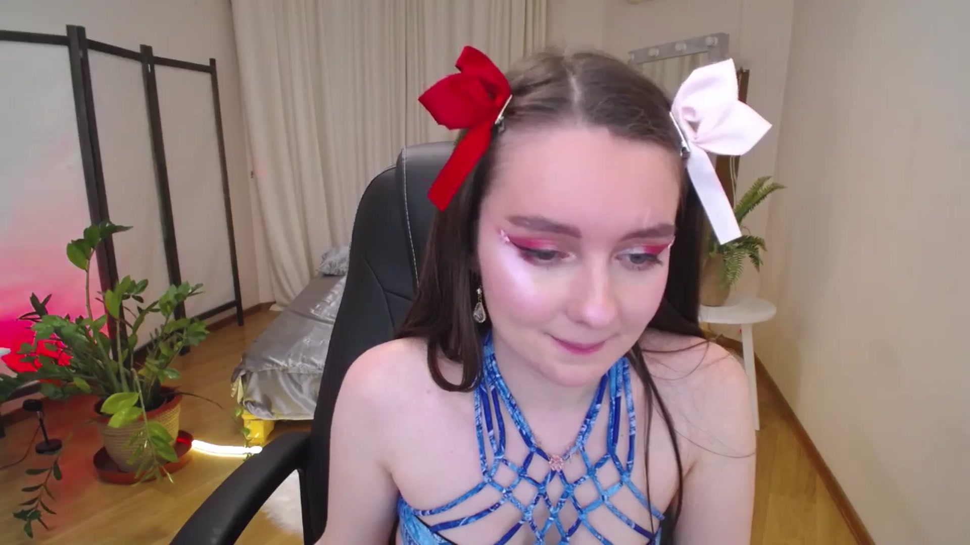 Gallery image thumbnail from Milim_Nava's myfreecams stream on, 06/28/2025, 21:15 image 5 of 20