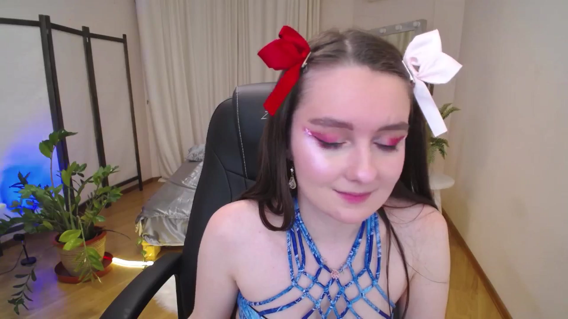 Gallery image thumbnail from Milim_Nava's myfreecams stream on, 06/28/2025, 21:15 image 6 of 20