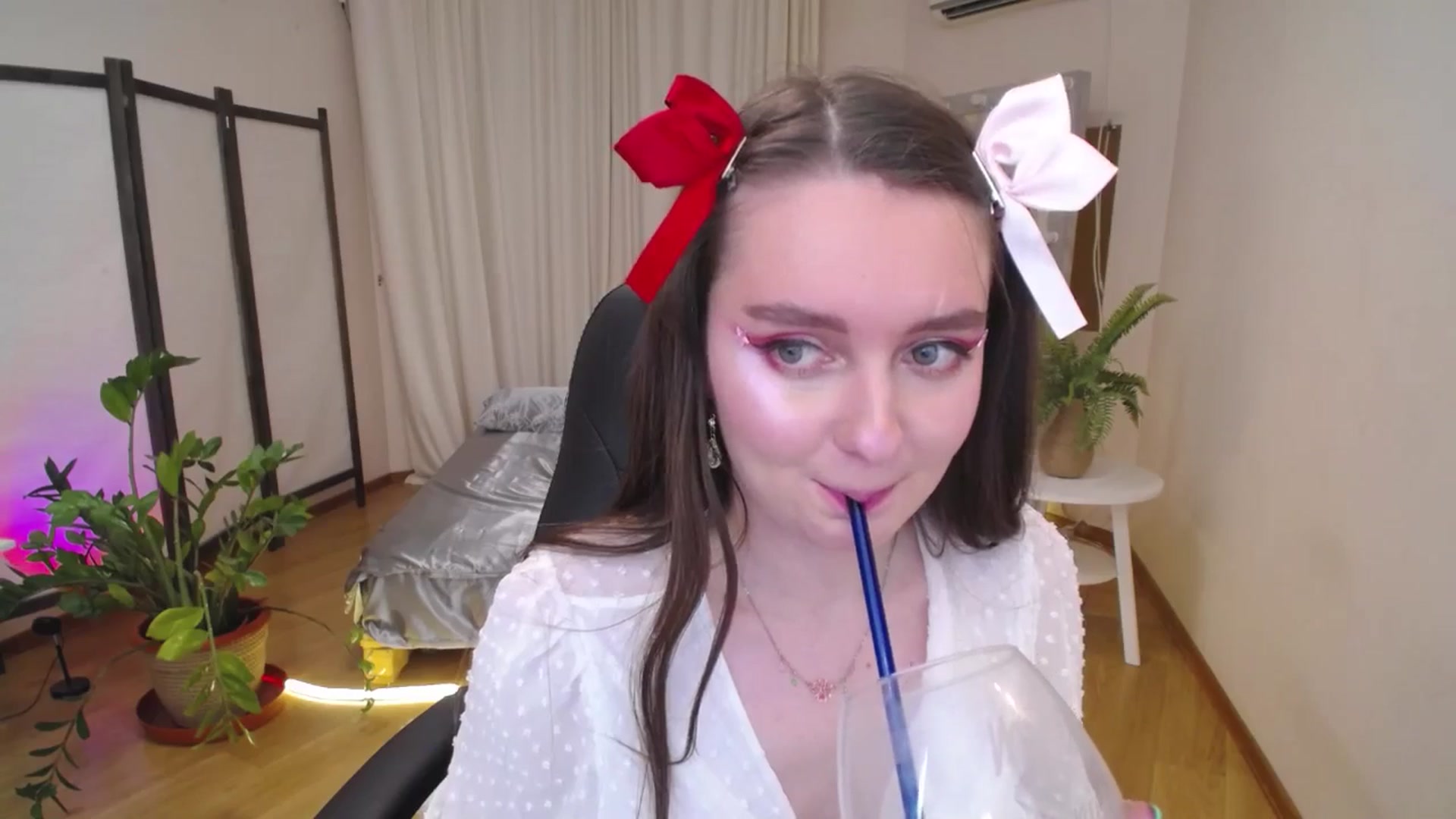 Gallery image thumbnail from Milim_Nava's myfreecams stream on, 06/28/2025, 22:39 image 13 of 20