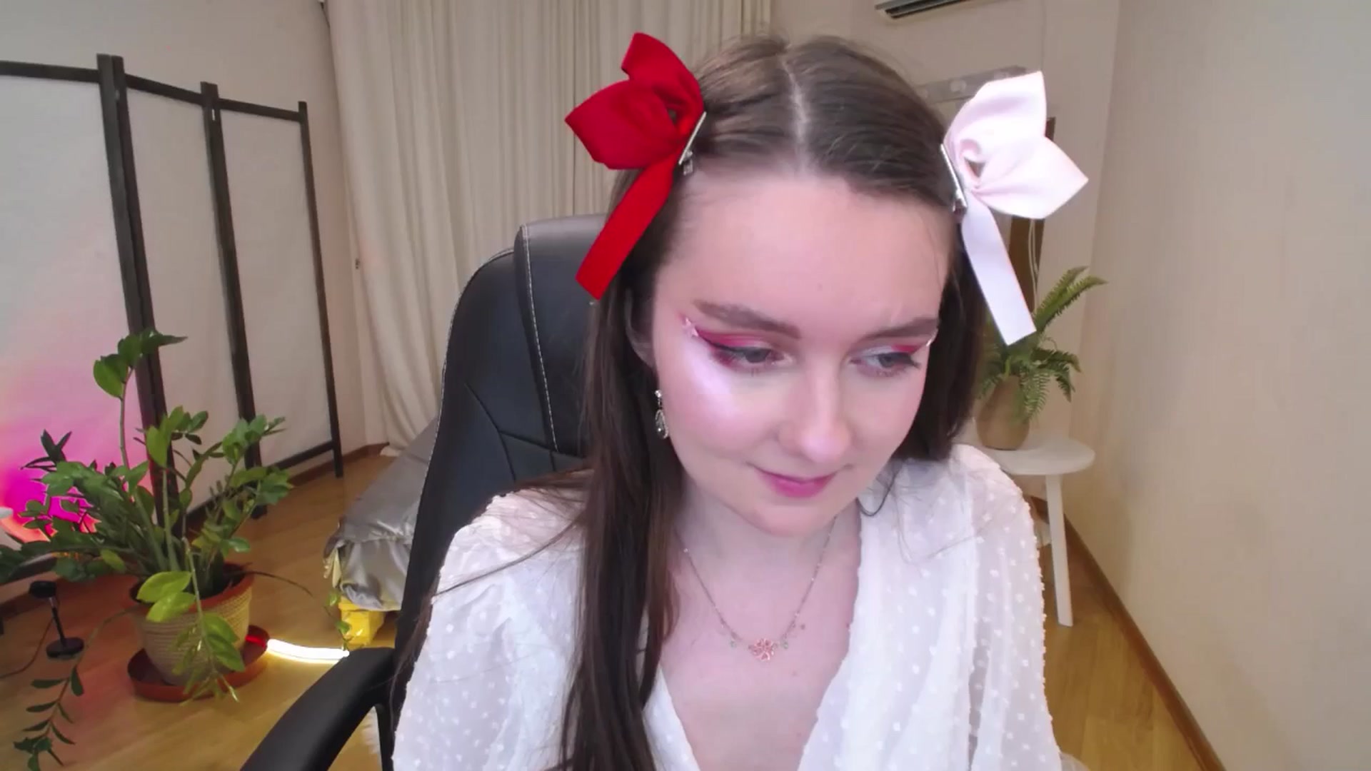 Gallery image thumbnail from Milim_Nava's myfreecams stream on, 06/28/2025, 22:39 image 9 of 20