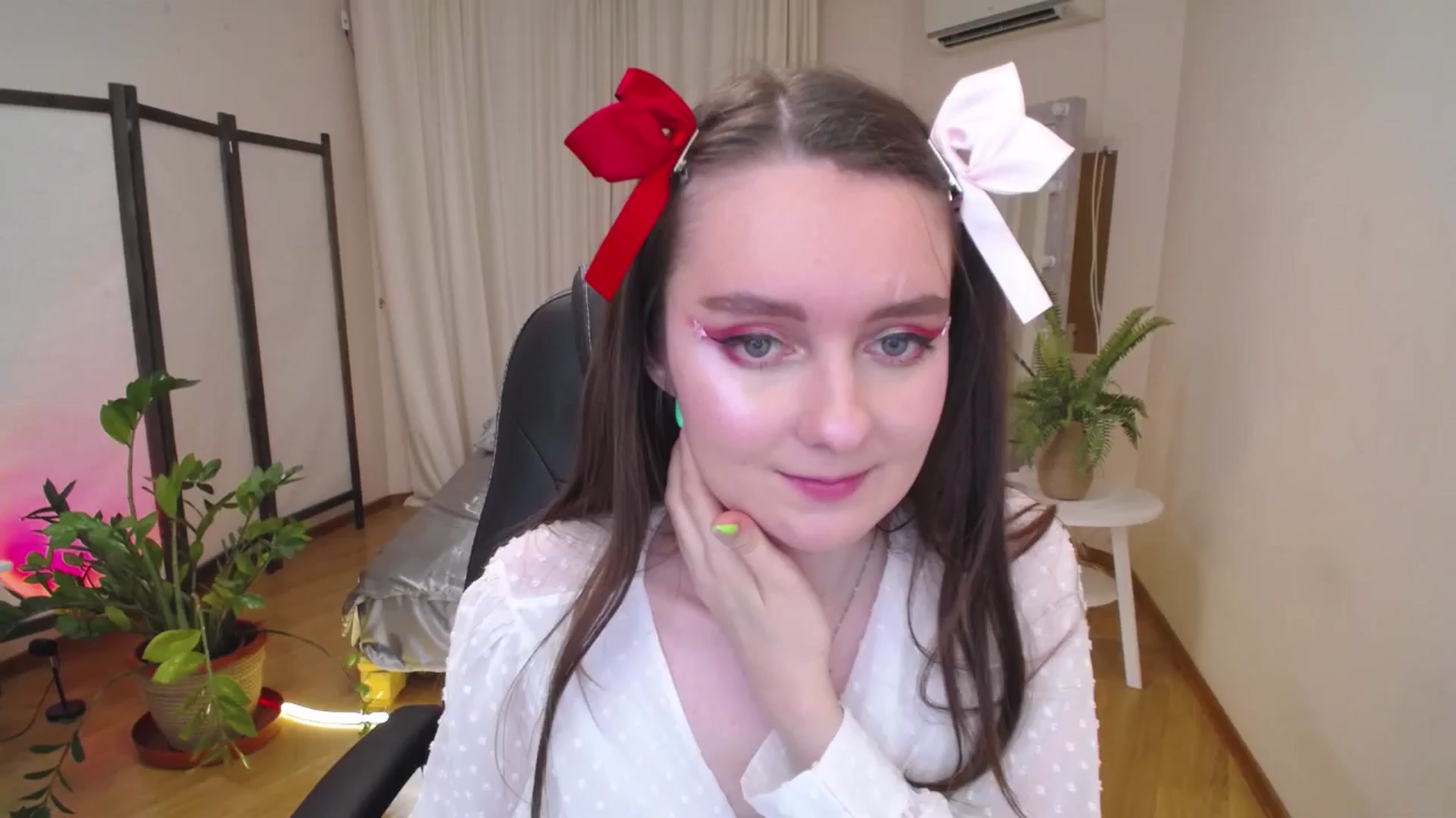 Gallery image thumbnail from Milim_Nava's myfreecams stream on, 06/28/2025, 22:39 image 1 of 20