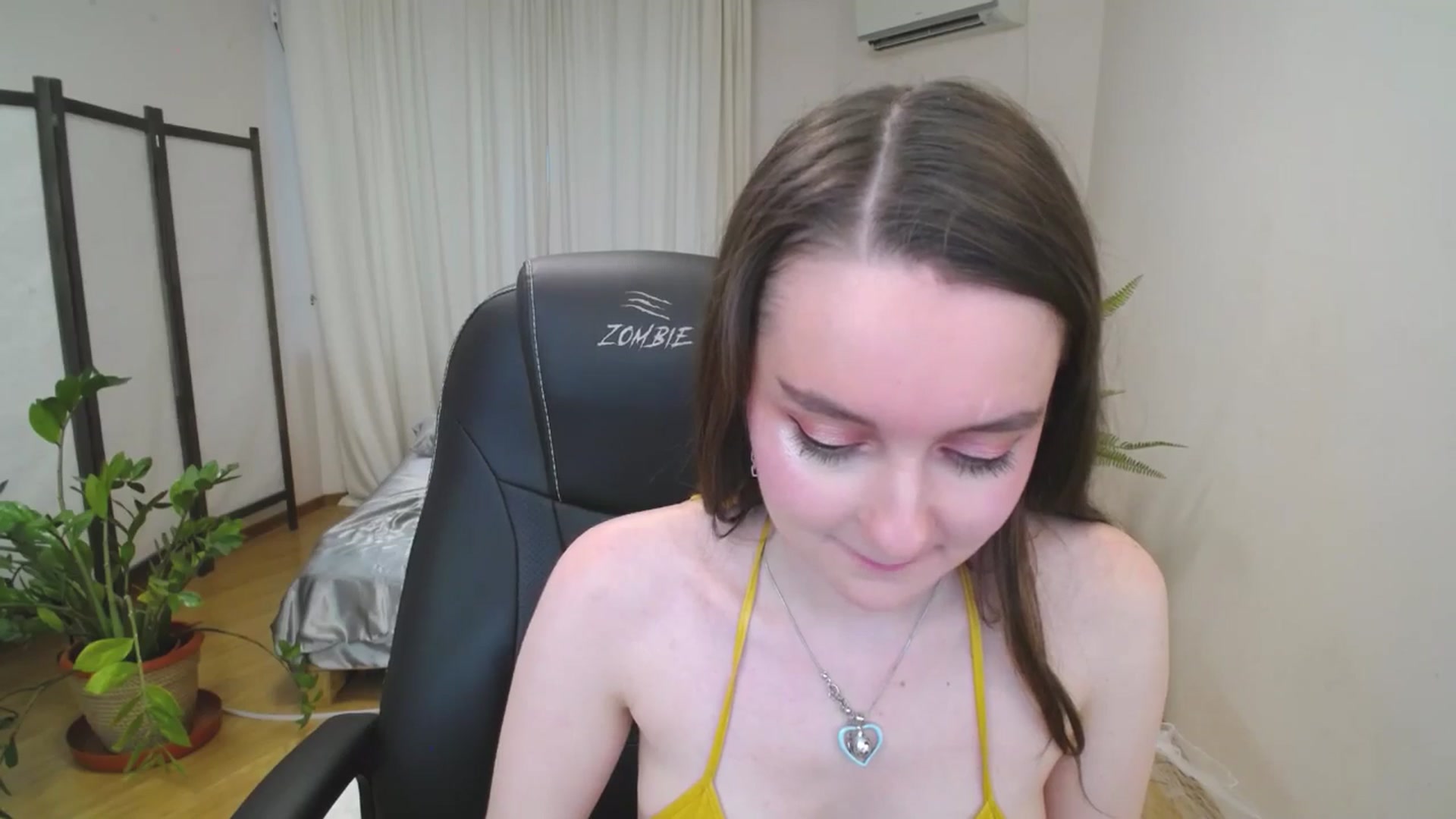 Gallery image thumbnail from Milim_Nava's myfreecams stream on, 07/03/2025, 07:45 image 12 of 20