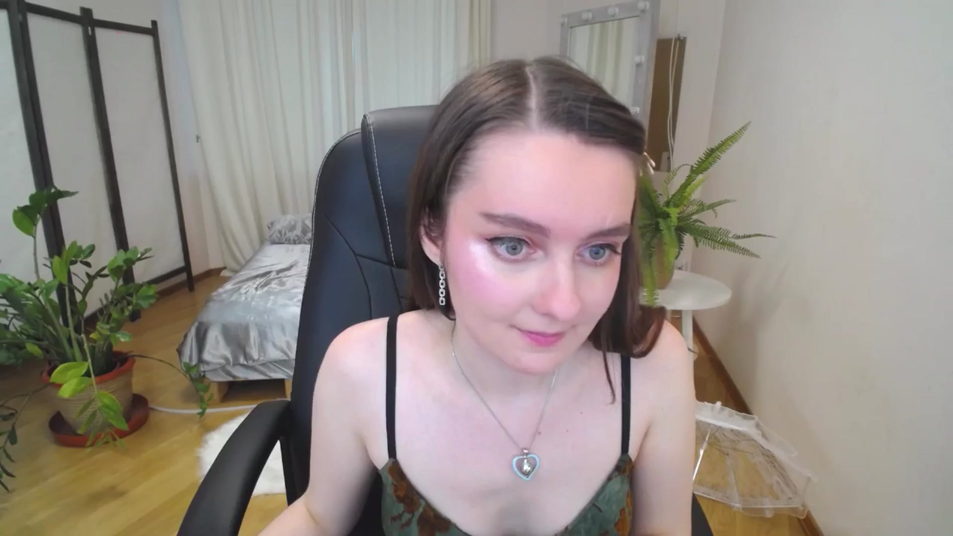 Gallery image thumbnail from Milim_Nava's myfreecams stream on, 07/03/2025, 10:52 image 15 of 20