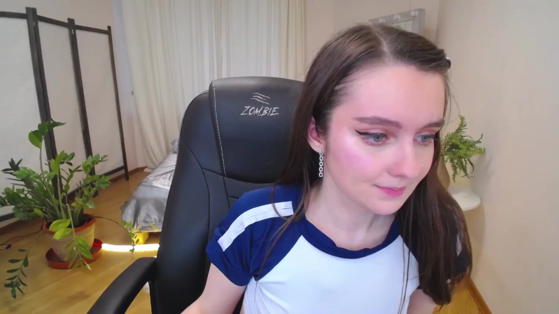 Gallery image thumbnail from Milim_Nava's myfreecams stream on, 07/05/2025, 07:50 image 12 of 20