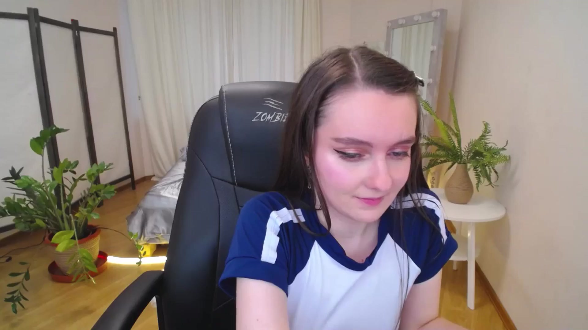 Gallery image thumbnail from Milim_Nava's myfreecams stream on, 07/05/2025, 07:50 image 10 of 20