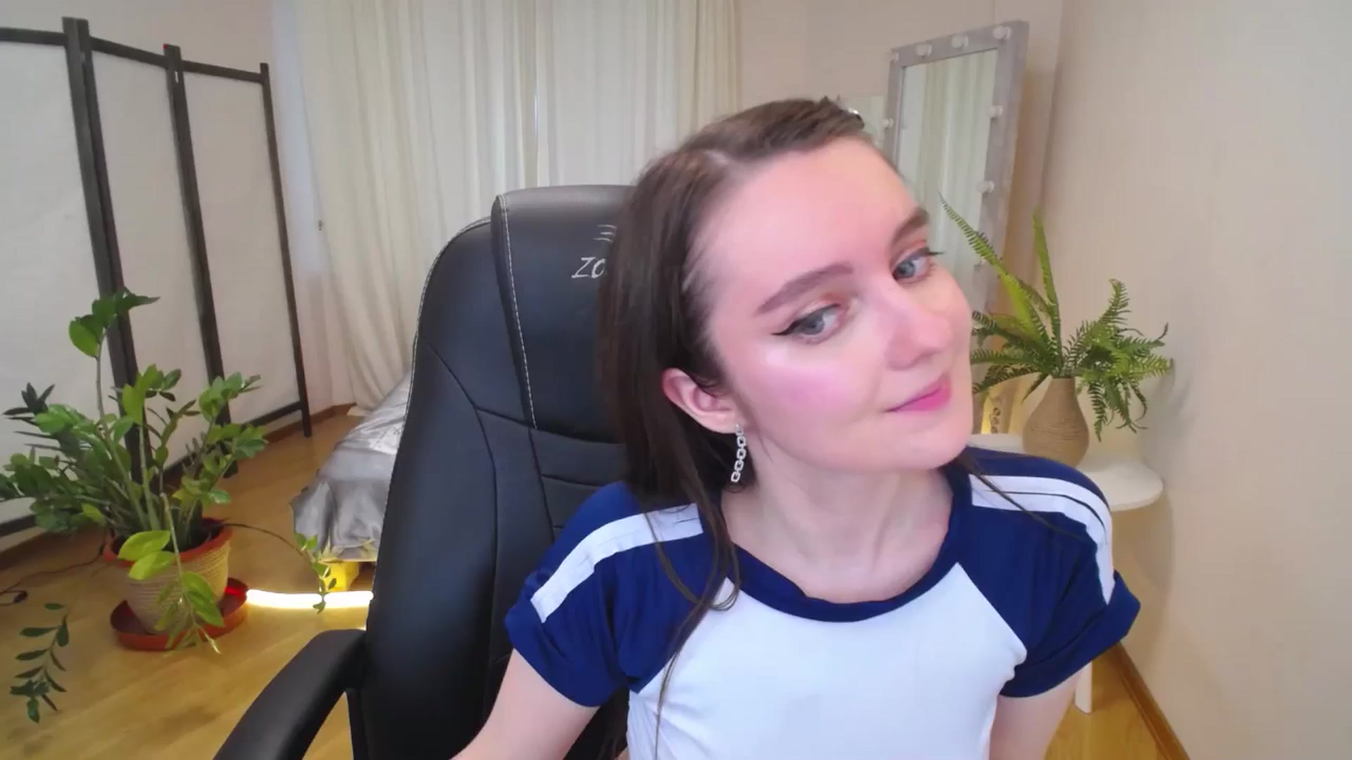 Gallery image thumbnail from Milim_Nava's myfreecams stream on, 07/05/2025, 07:50 image 14 of 20