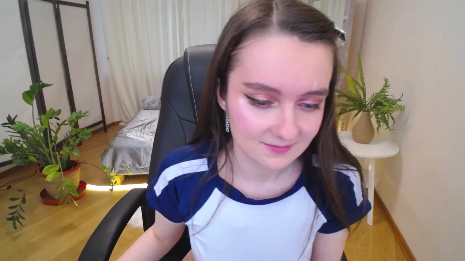 Gallery image thumbnail from Milim_Nava's myfreecams stream on, 07/05/2025, 07:50 image 18 of 20