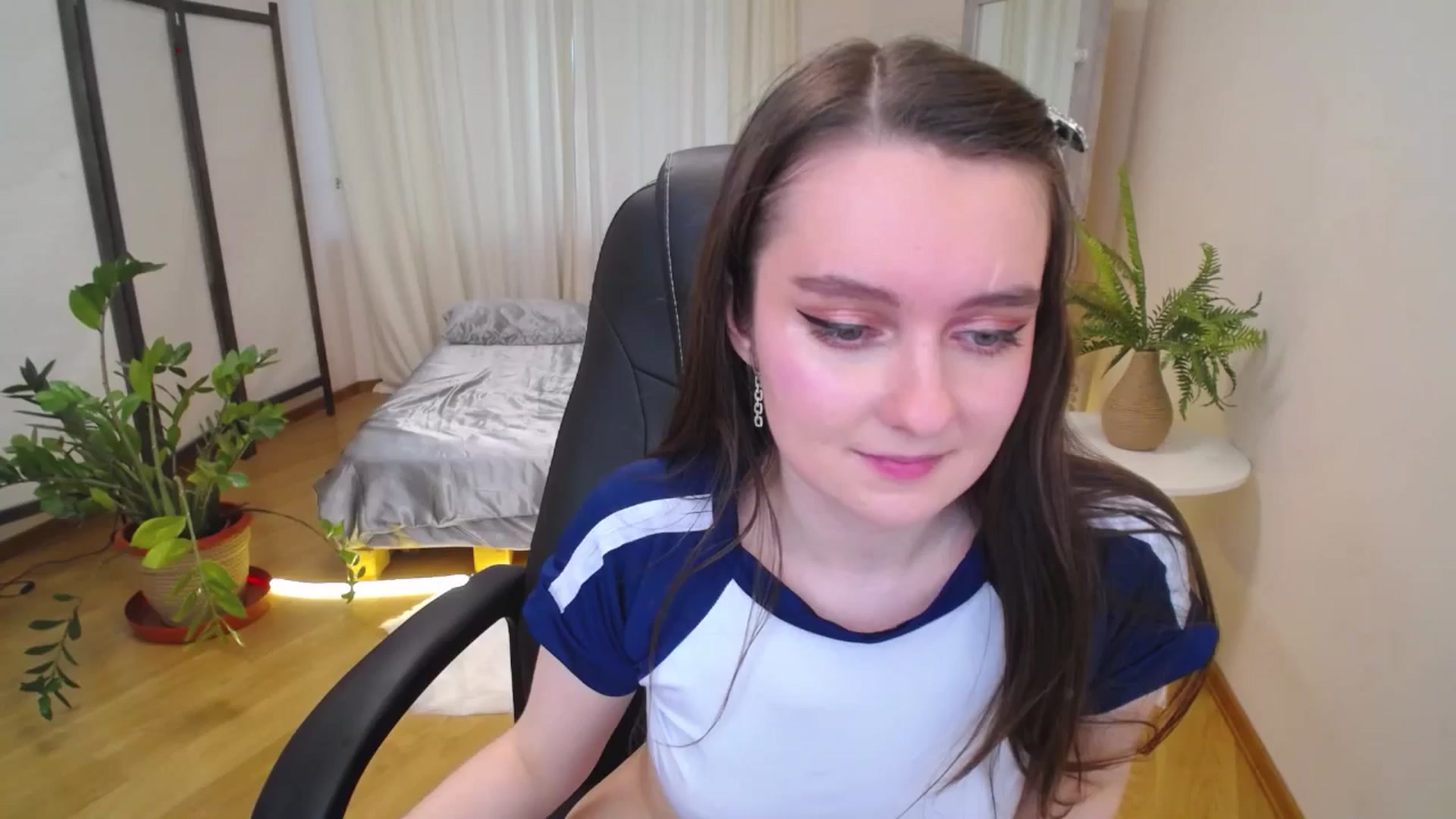 Gallery image thumbnail from Milim_Nava's myfreecams stream on, 07/05/2025, 07:50 image 19 of 20