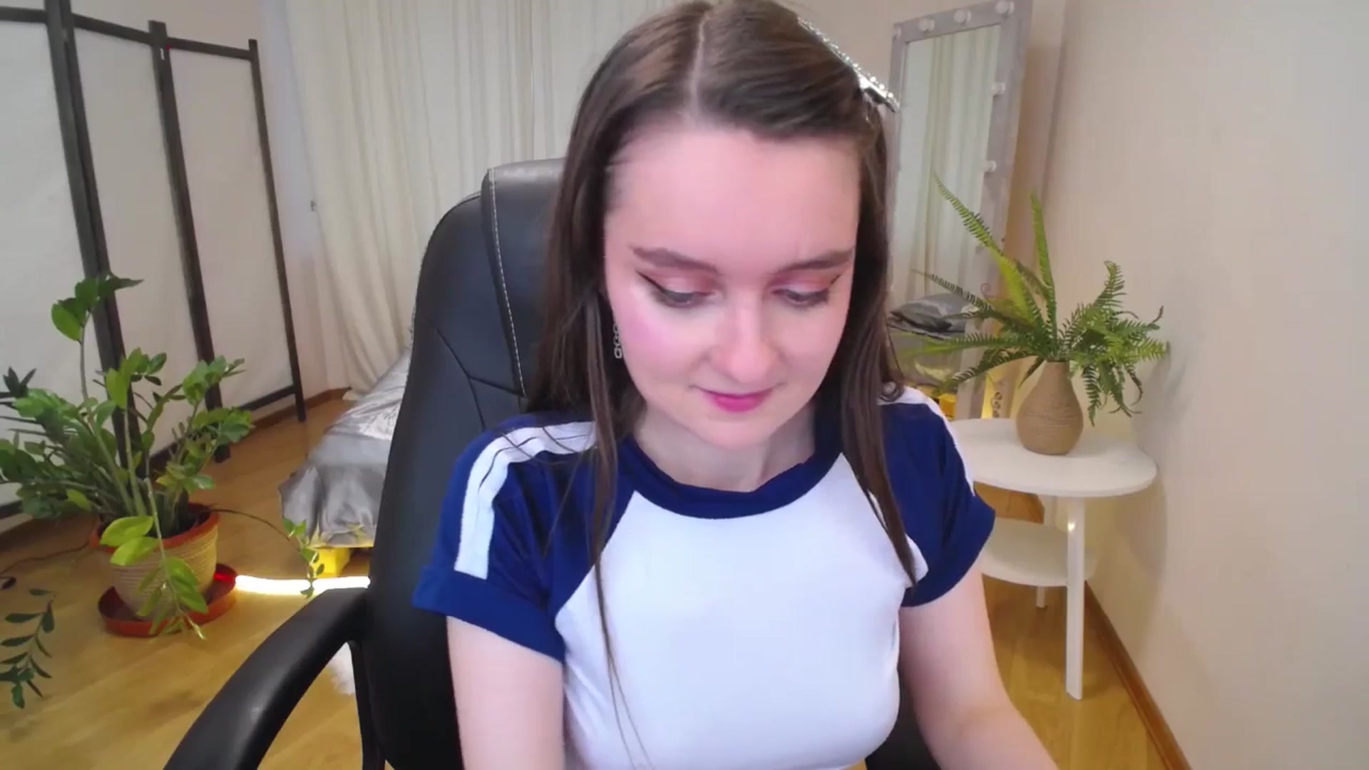 Gallery image thumbnail from Milim_Nava's myfreecams stream on, 07/05/2025, 08:27 image 4 of 20