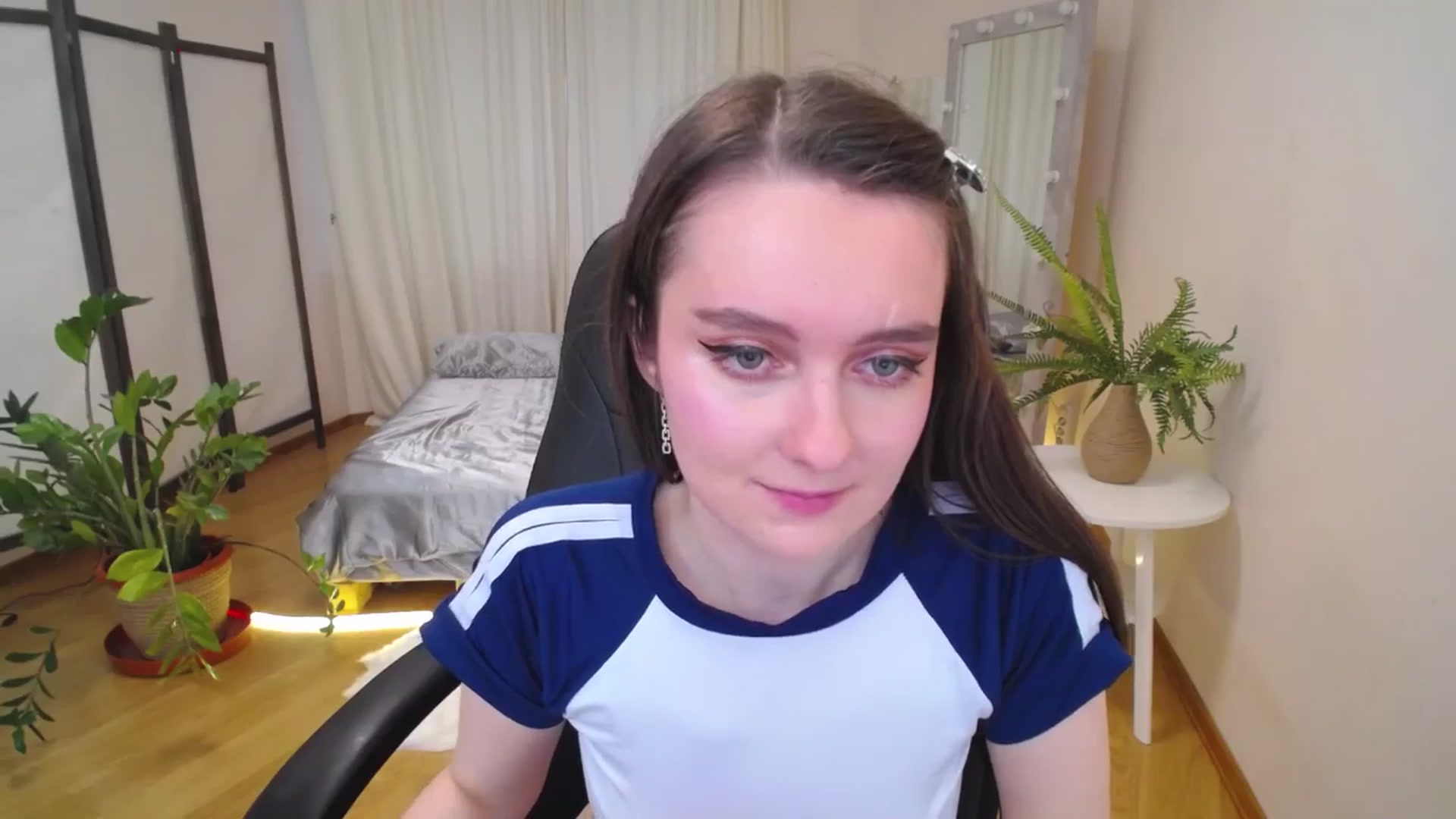 Gallery image thumbnail from Milim_Nava's myfreecams stream on, 07/05/2025, 08:27 image 17 of 20