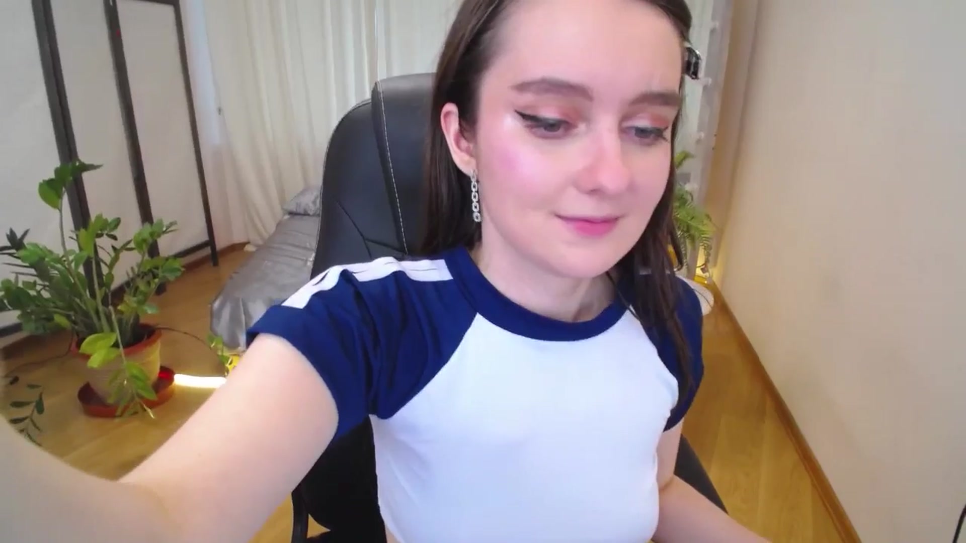 Gallery image thumbnail from Milim_Nava's myfreecams stream on, 07/05/2025, 09:48 image 4 of 20