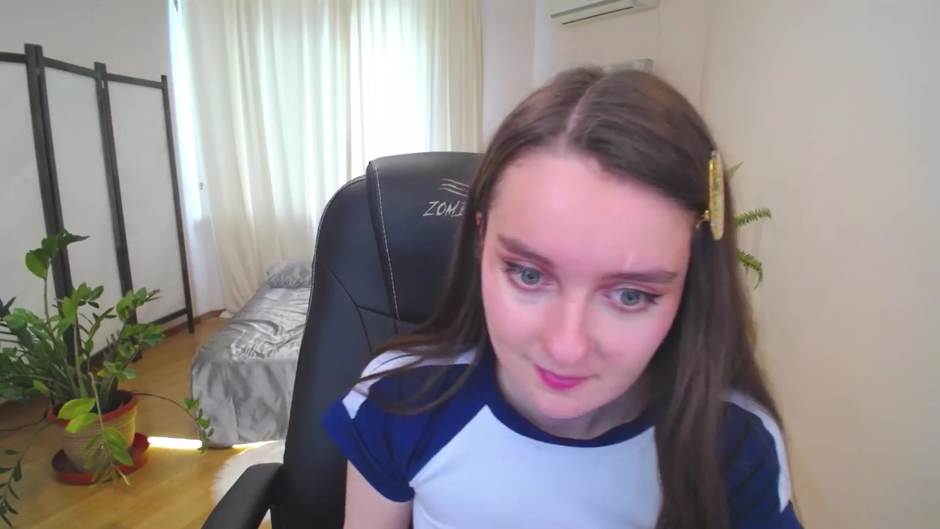 Gallery image thumbnail from Milim_Nava's myfreecams stream on, 07/07/2025, 11:31 image 16 of 20