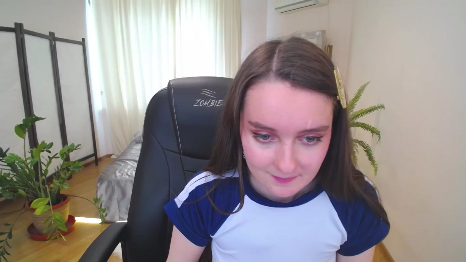 Gallery image thumbnail from Milim_Nava's myfreecams stream on, 07/07/2025, 12:15 image 17 of 20