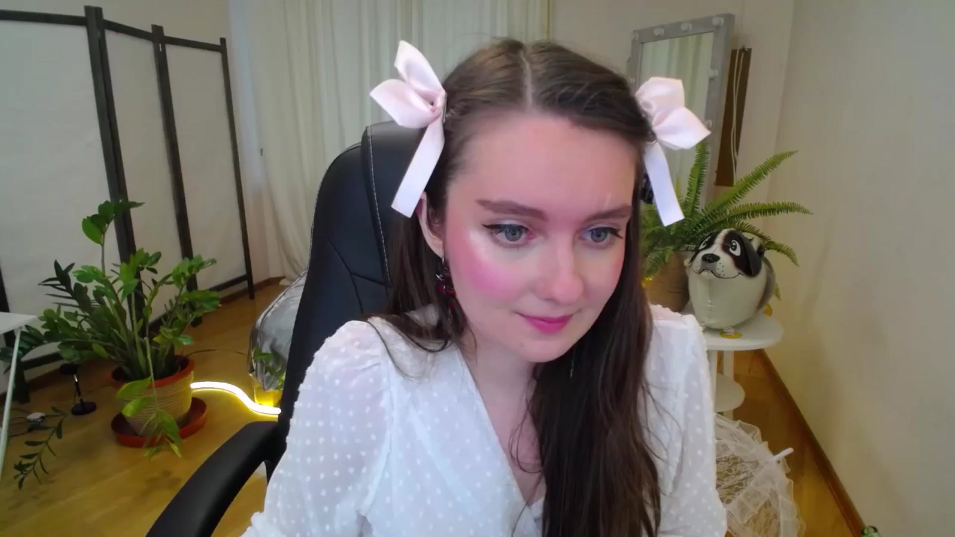 Gallery image thumbnail from Milim_Nava's myfreecams stream on, 07/18/2025, 09:50 image 10 of 20