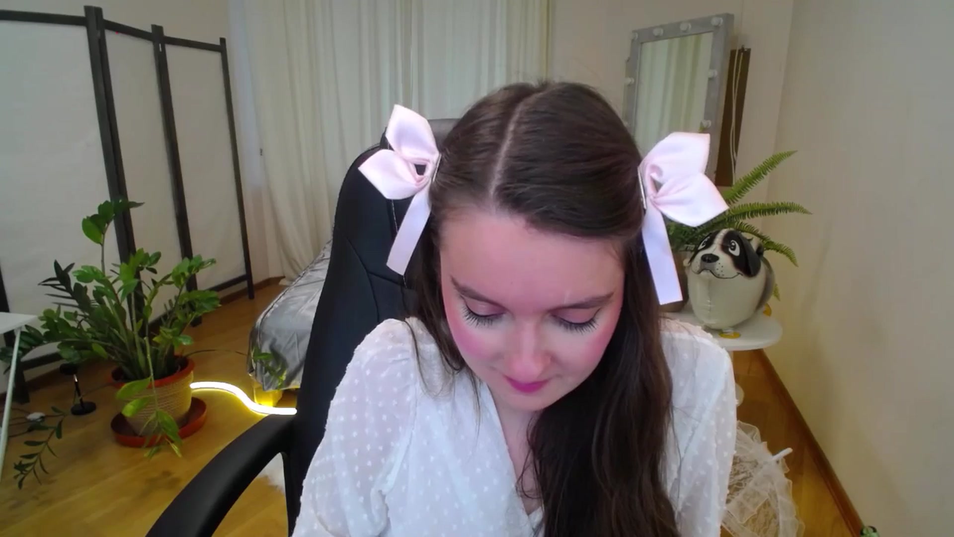 Gallery image thumbnail from Milim_Nava's myfreecams stream on, 07/18/2025, 09:50 image 13 of 20