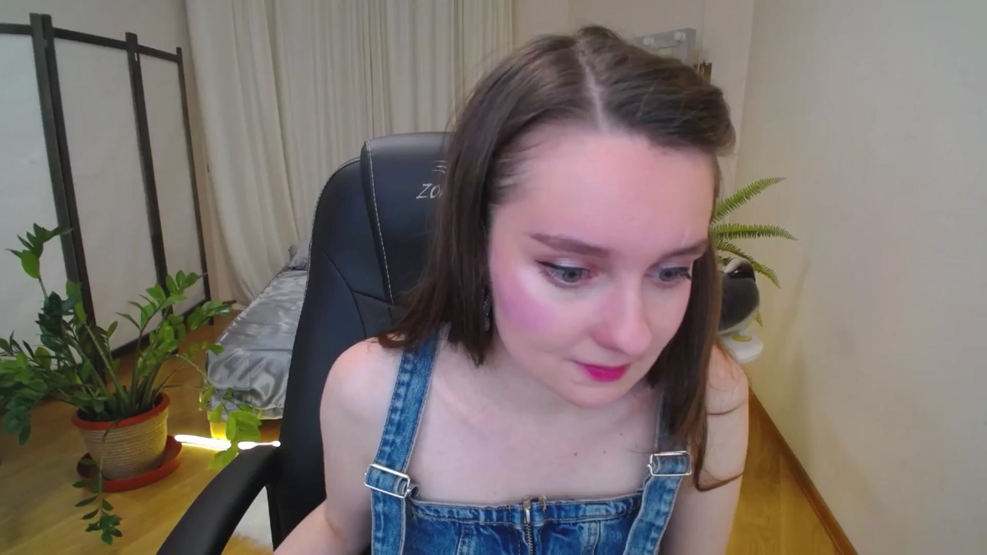 Gallery image thumbnail from Milim_Nava's myfreecams stream on, 07/27/2025, 18:32 image 17 of 20