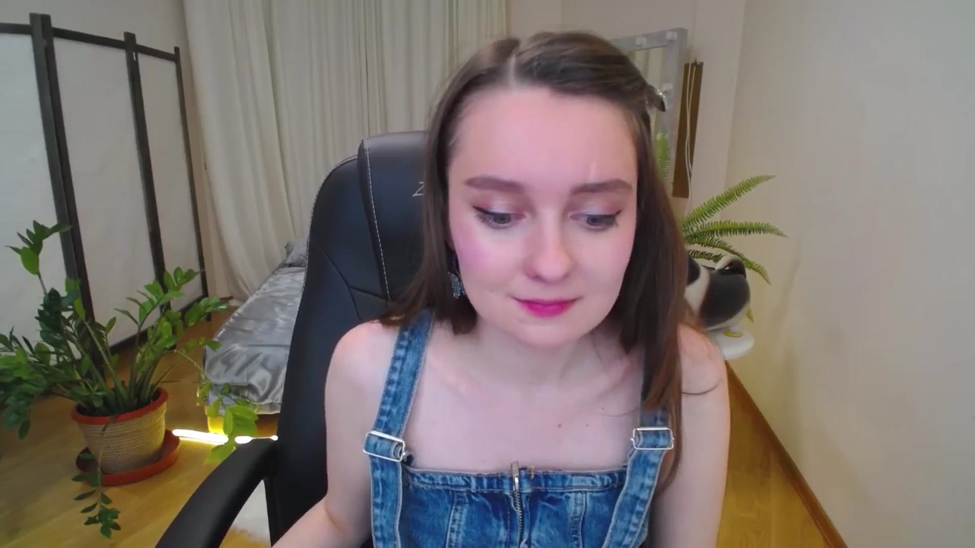 Gallery image thumbnail from Milim_Nava's myfreecams stream on, 07/27/2025, 18:32 image 18 of 20