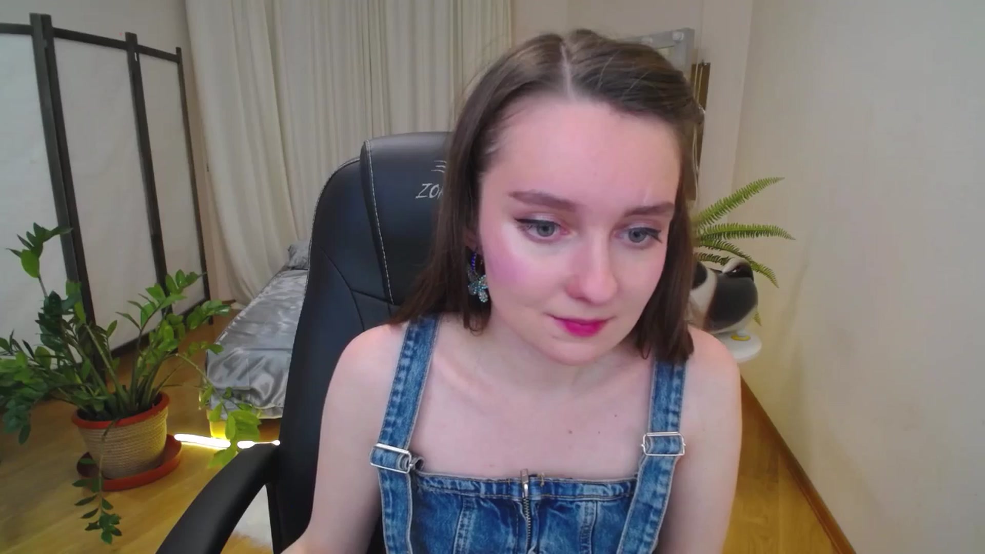Gallery image thumbnail from Milim_Nava's myfreecams stream on, 07/27/2025, 18:32 image 8 of 20