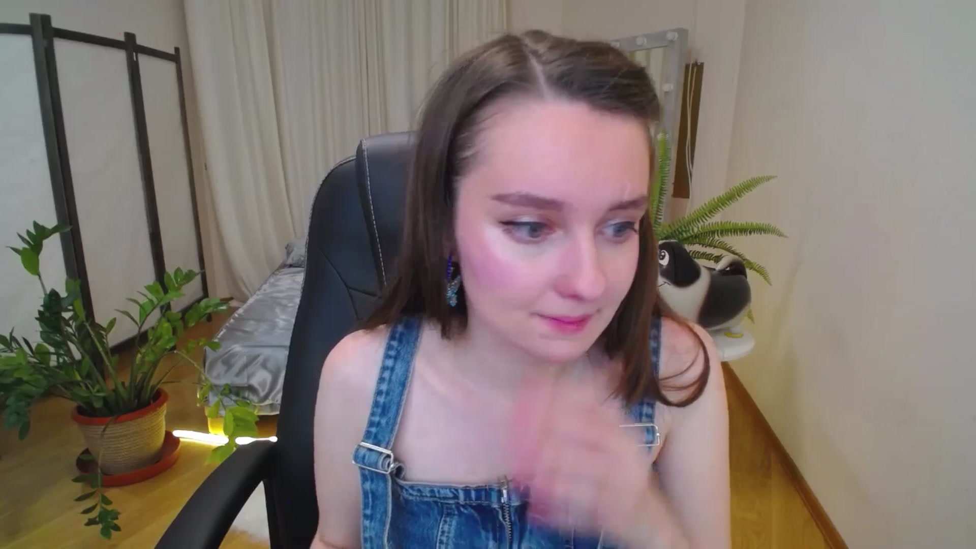 Gallery image thumbnail from Milim_Nava's myfreecams stream on, 07/27/2025, 18:32 image 16 of 20