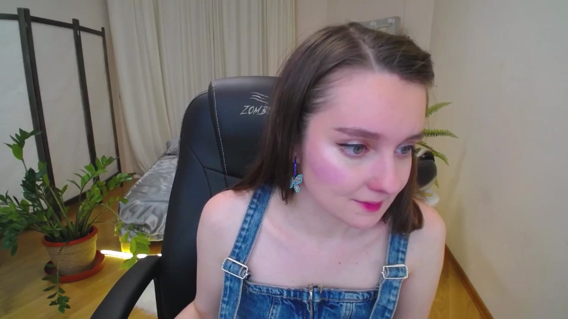 Gallery image thumbnail from Milim_Nava's myfreecams stream on, 07/27/2025, 18:32 image 12 of 20
