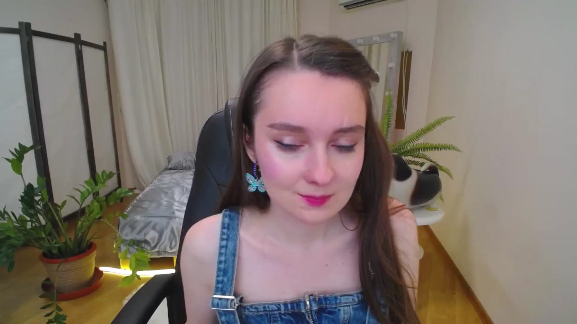 Gallery image thumbnail from Milim_Nava's myfreecams stream on, 07/27/2025, 18:32 image 3 of 20