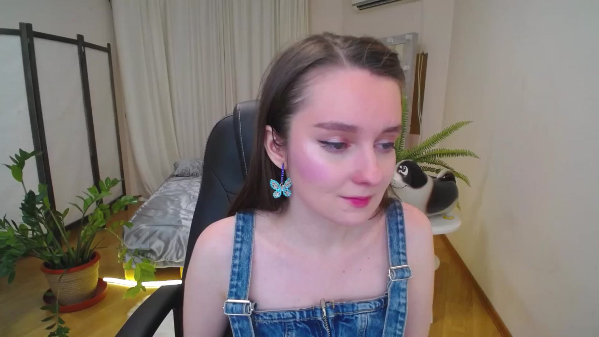 Gallery image thumbnail from Milim_Nava's myfreecams stream on, 07/27/2025, 18:32 image 1 of 20