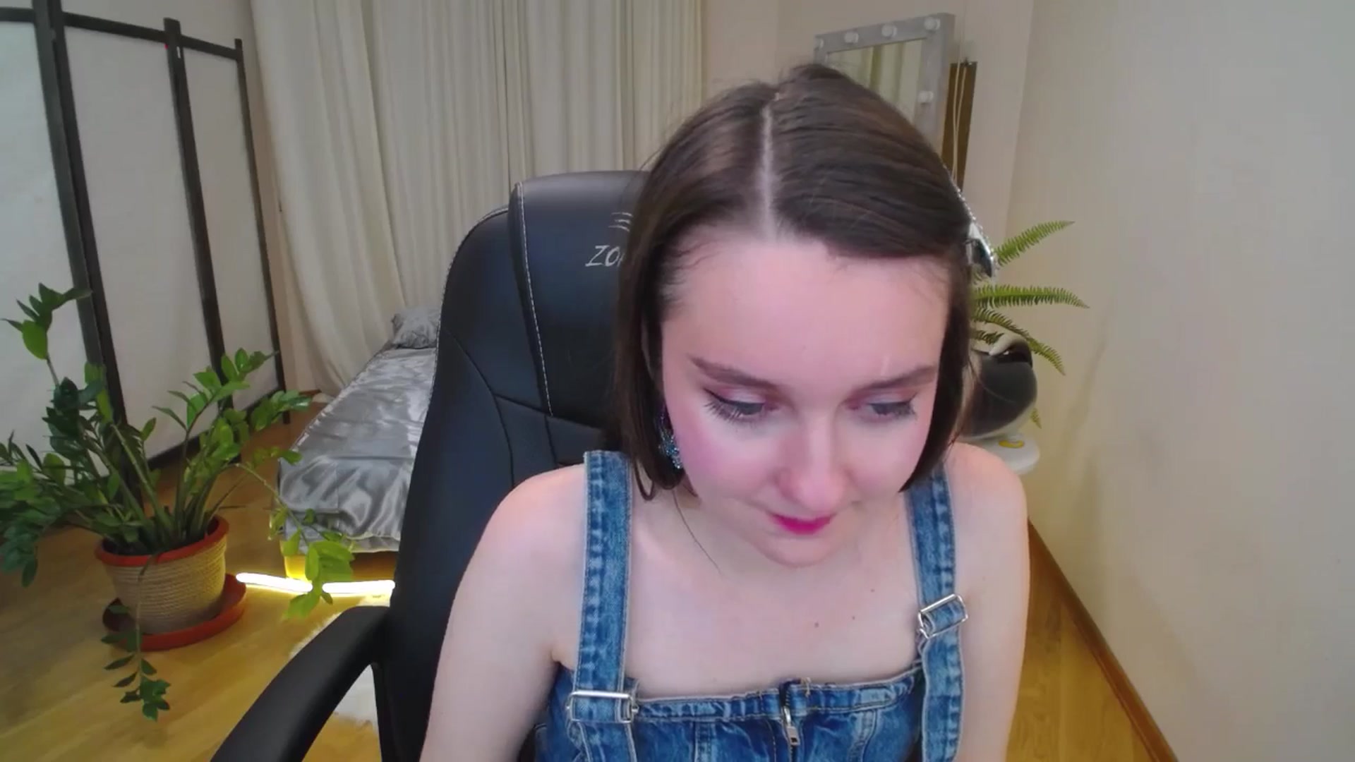Gallery image thumbnail from Milim_Nava's myfreecams stream on, 07/27/2025, 19:56 image 3 of 20