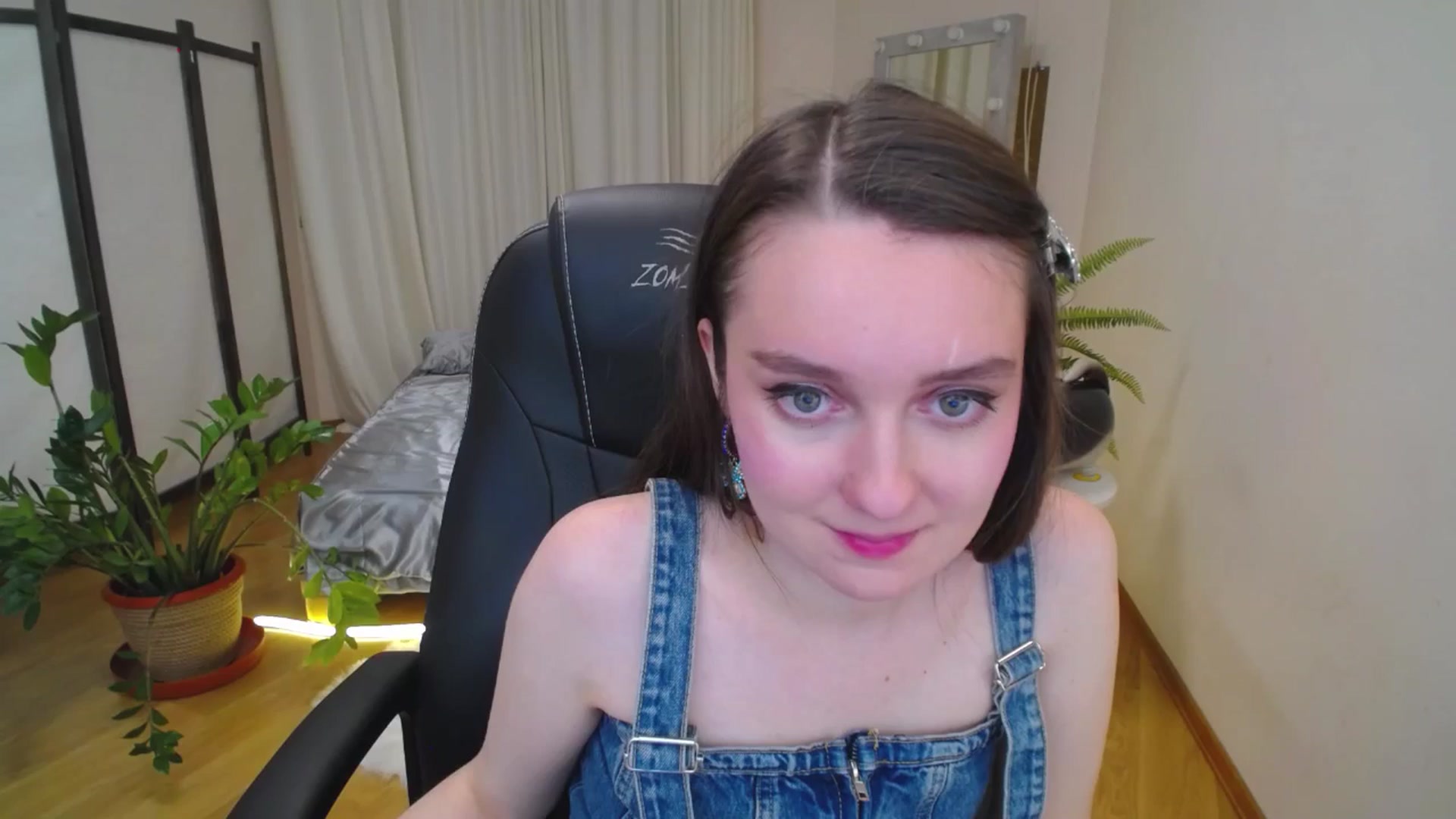 Gallery image thumbnail from Milim_Nava's myfreecams stream on, 07/27/2025, 19:56 image 6 of 20