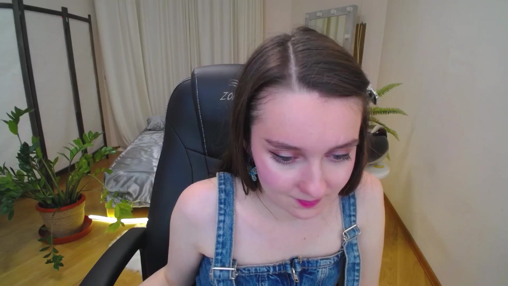 Gallery image thumbnail from Milim_Nava's myfreecams stream on, 07/27/2025, 19:56 image 5 of 20