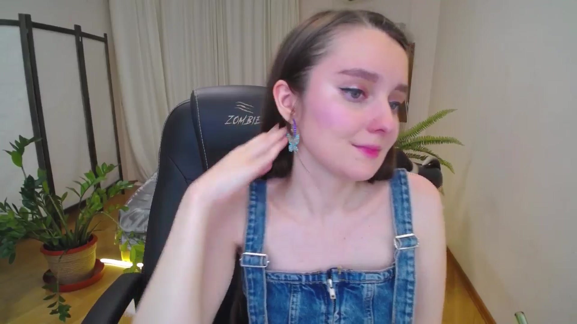 Gallery image thumbnail from Milim_Nava's myfreecams stream on, 07/27/2025, 19:56 image 19 of 20