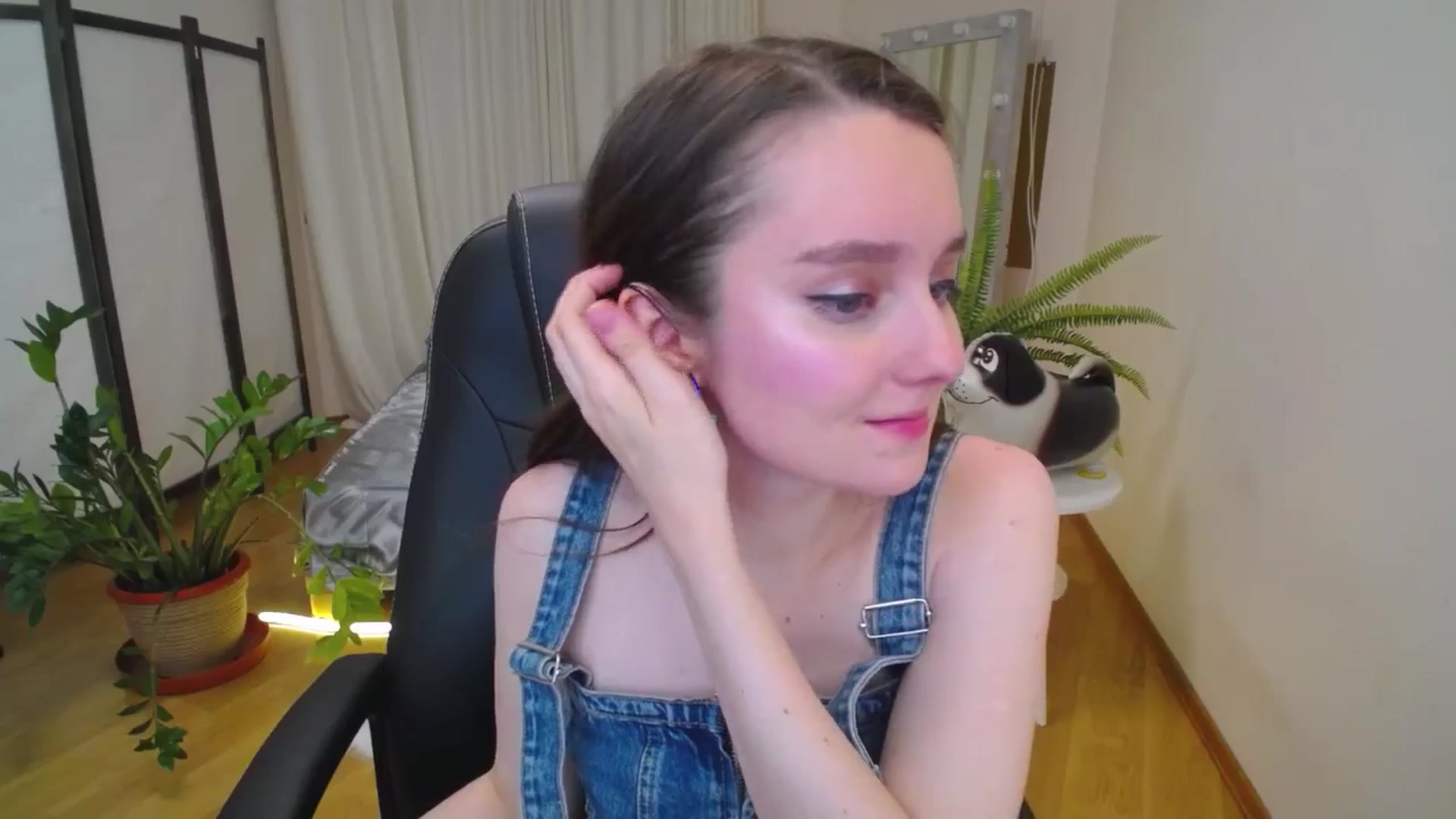 Gallery image thumbnail from Milim_Nava's myfreecams stream on, 07/27/2025, 20:23 image 8 of 20