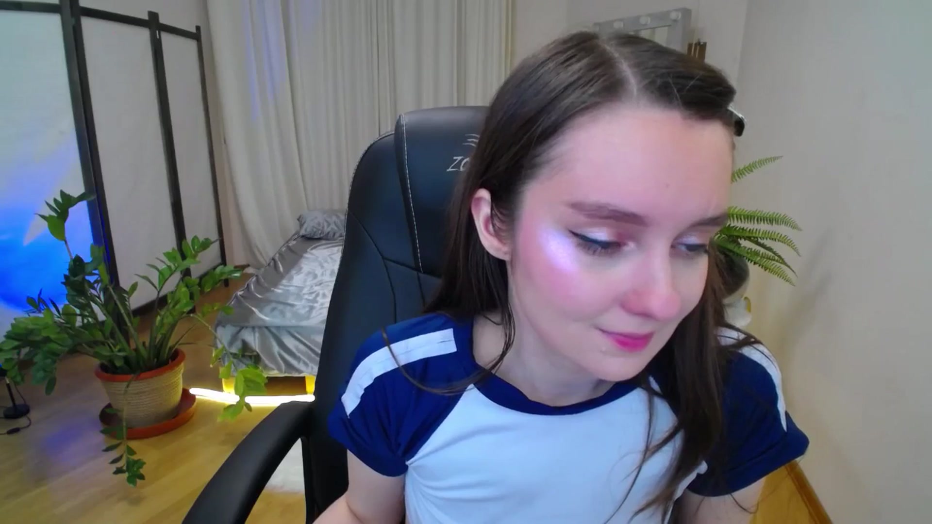 Gallery image thumbnail from Milim_Nava's myfreecams stream on, 07/29/2025, 20:33 image 16 of 20
