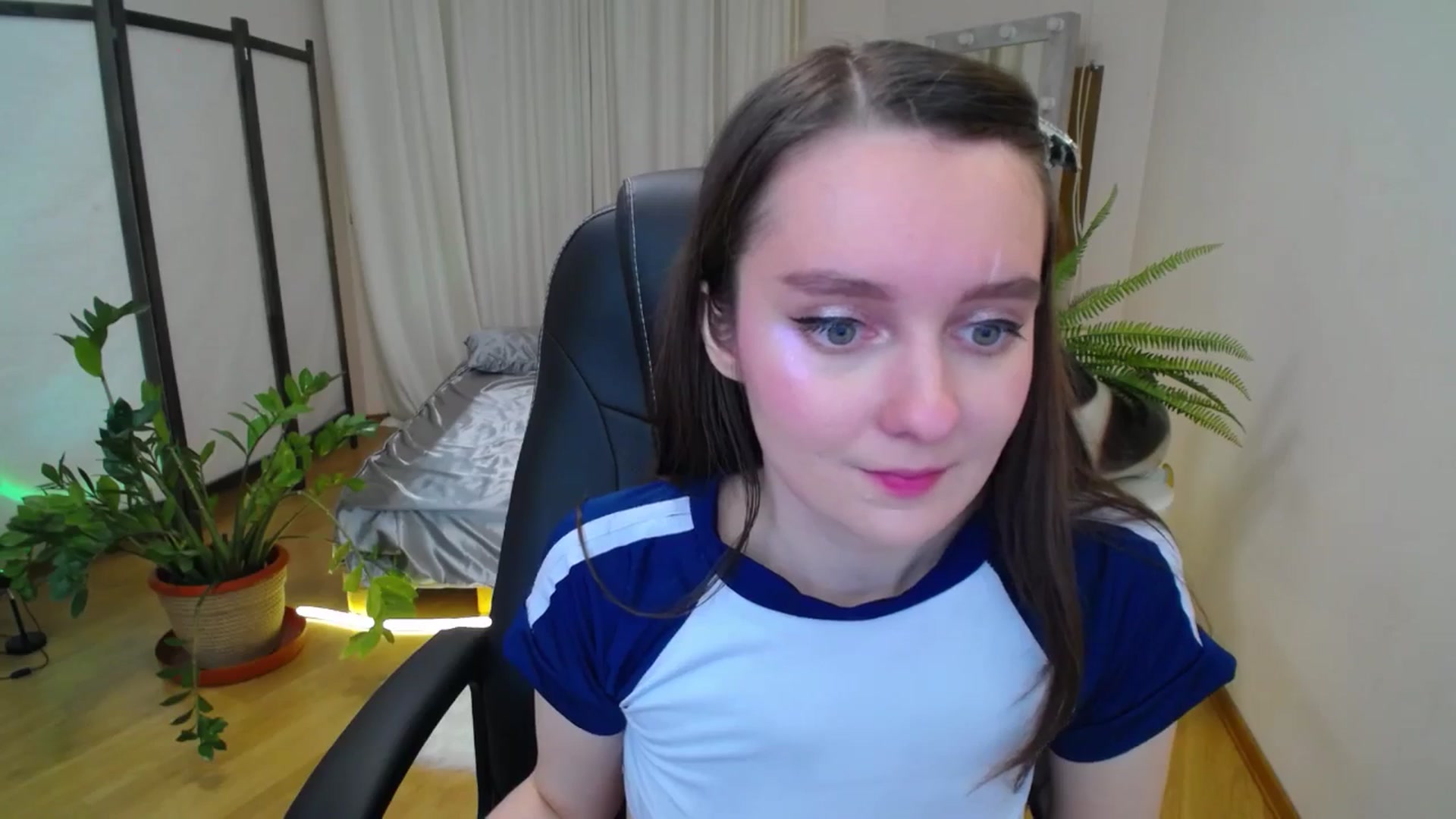 Gallery image thumbnail from Milim_Nava's myfreecams stream on, 07/29/2025, 20:33 image 18 of 20