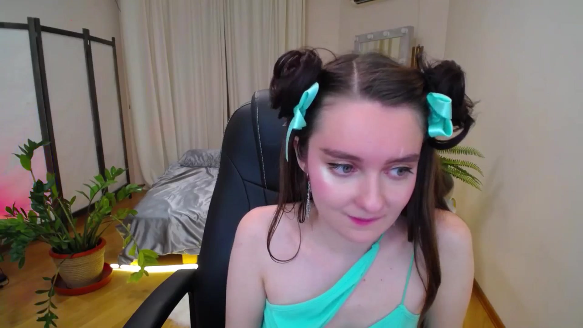 Gallery image thumbnail from Milim_Nava's myfreecams stream on, 07/31/2025, 20:22 image 19 of 20