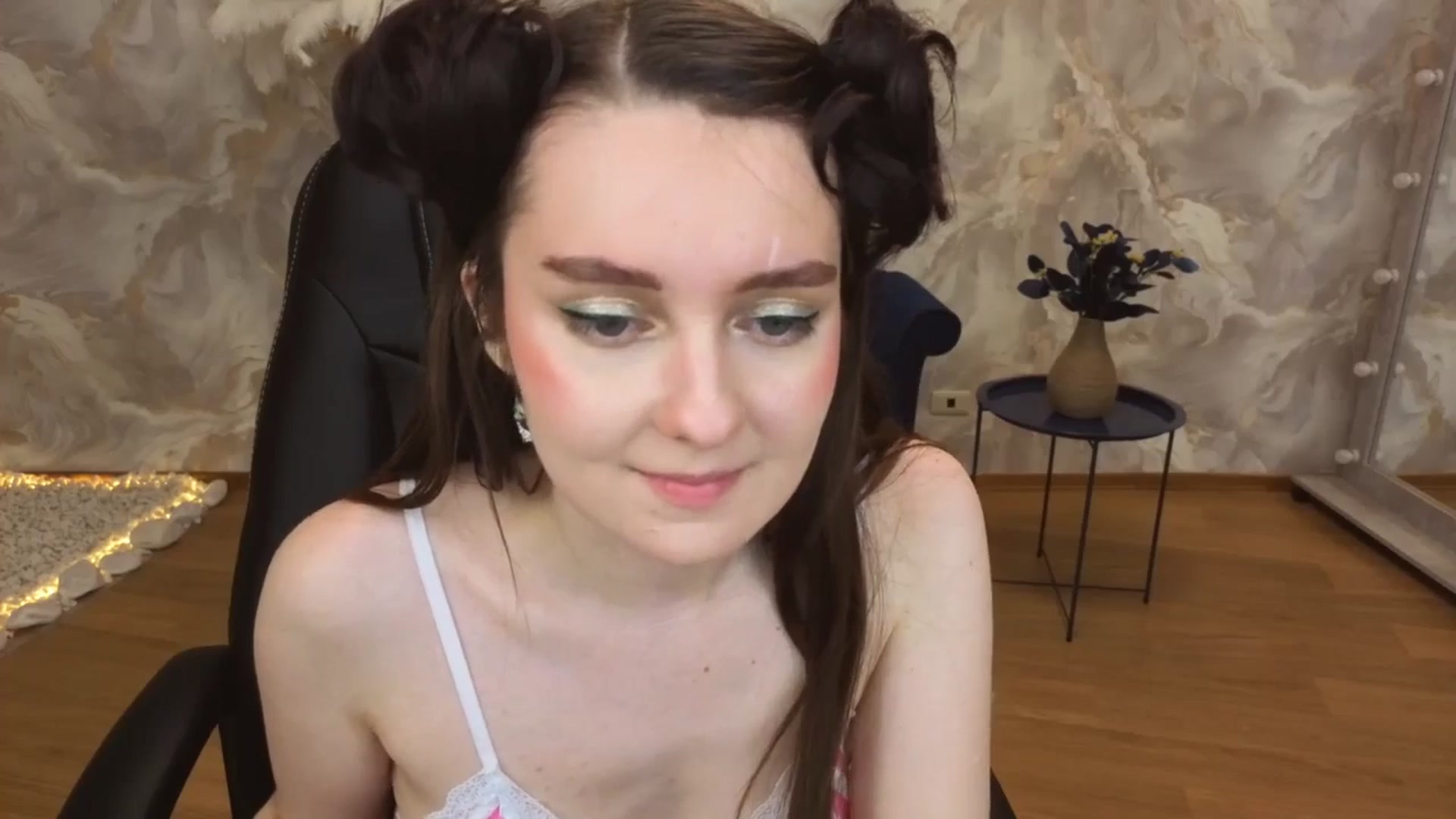 Gallery image thumbnail from Milim_Nava's myfreecams stream on, 08/28/2025, 08:04 image 19 of 20