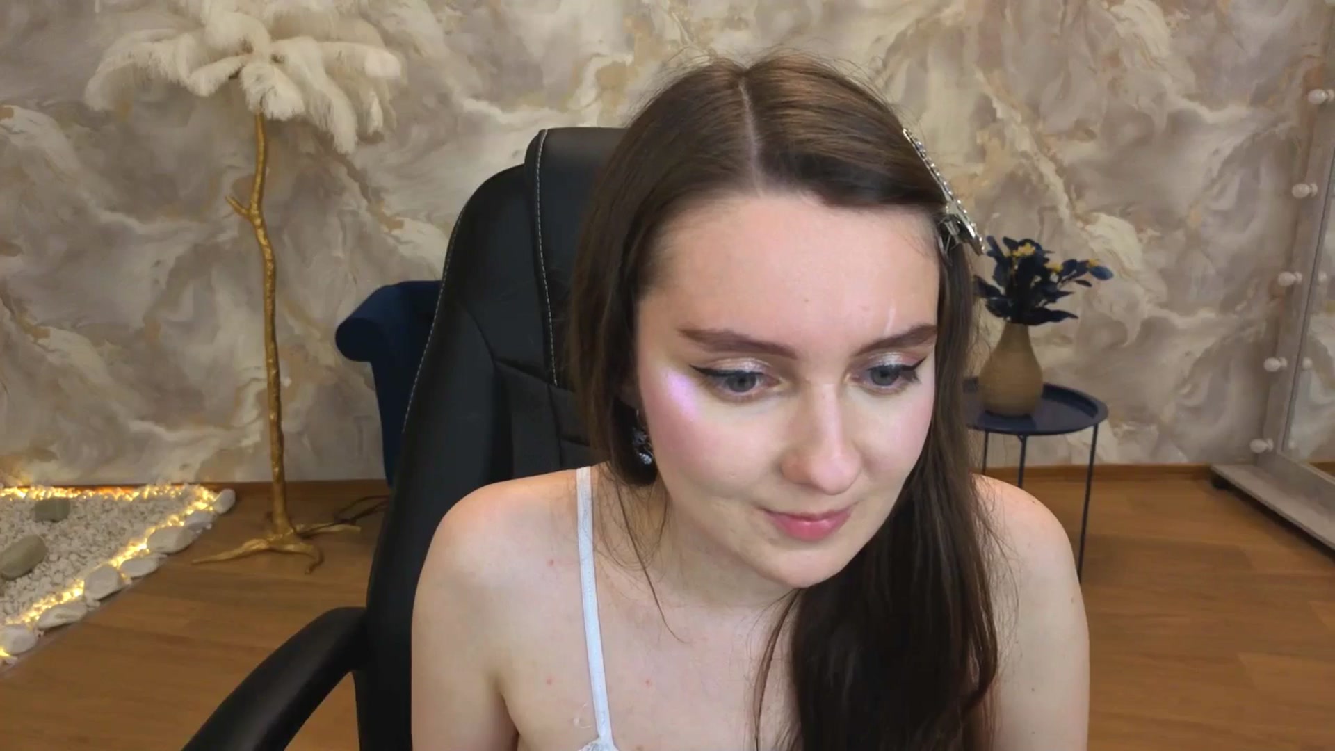 Gallery image thumbnail from Milim_Nava's myfreecams stream on, 09/03/2025, 06:50 image 7 of 20