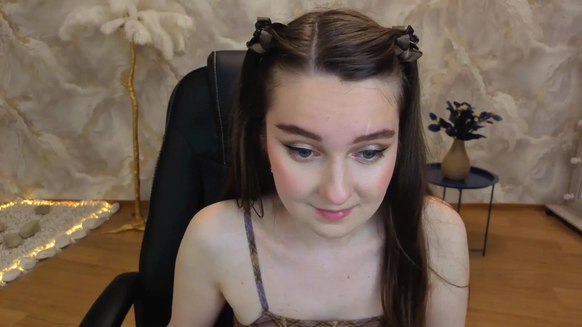 Gallery image thumbnail from Milim_Nava's myfreecams stream on, 09/05/2025, 18:42 image 18 of 20