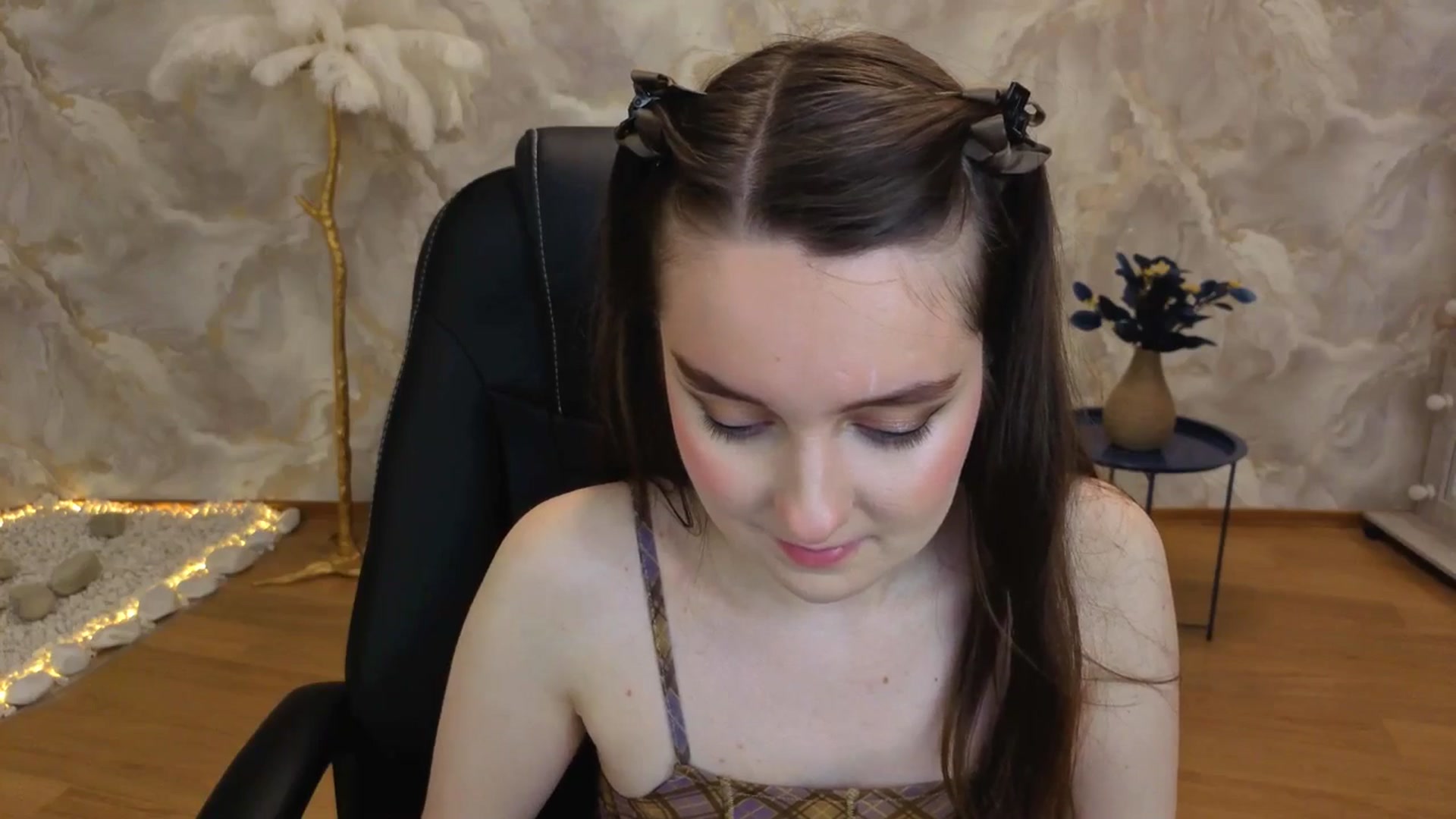 Gallery image thumbnail from Milim_Nava's myfreecams stream on, 09/05/2025, 18:42 image 17 of 20