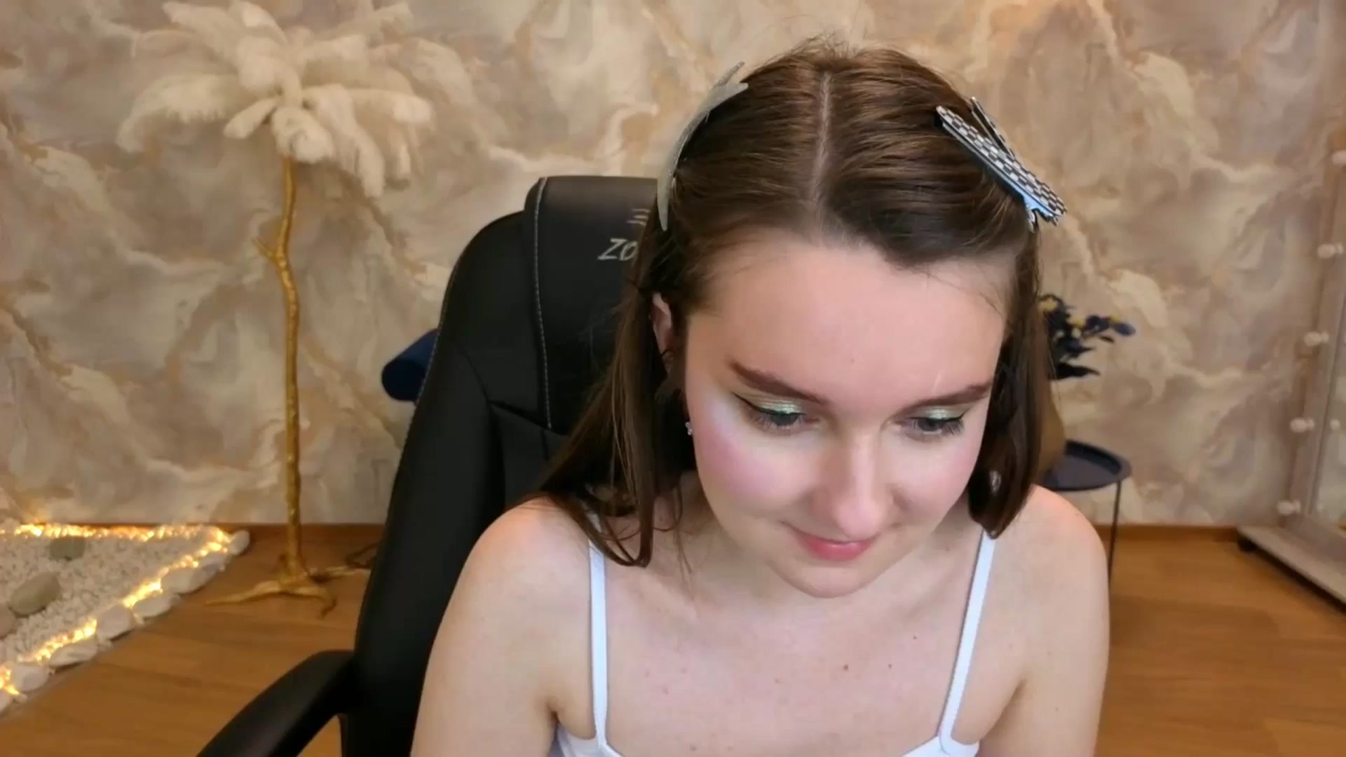 Gallery image thumbnail from Milim_Nava's myfreecams stream on, 09/07/2025, 19:05 image 14 of 20