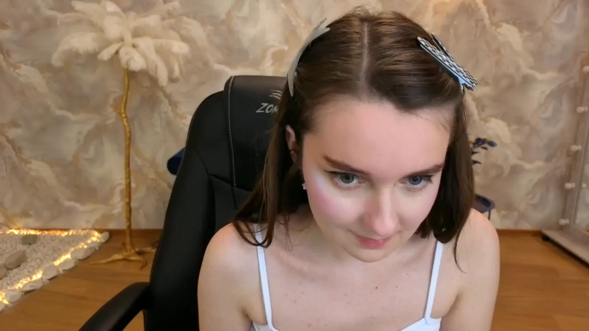 Gallery image thumbnail from Milim_Nava's myfreecams stream on, 09/07/2025, 19:05 image 8 of 20