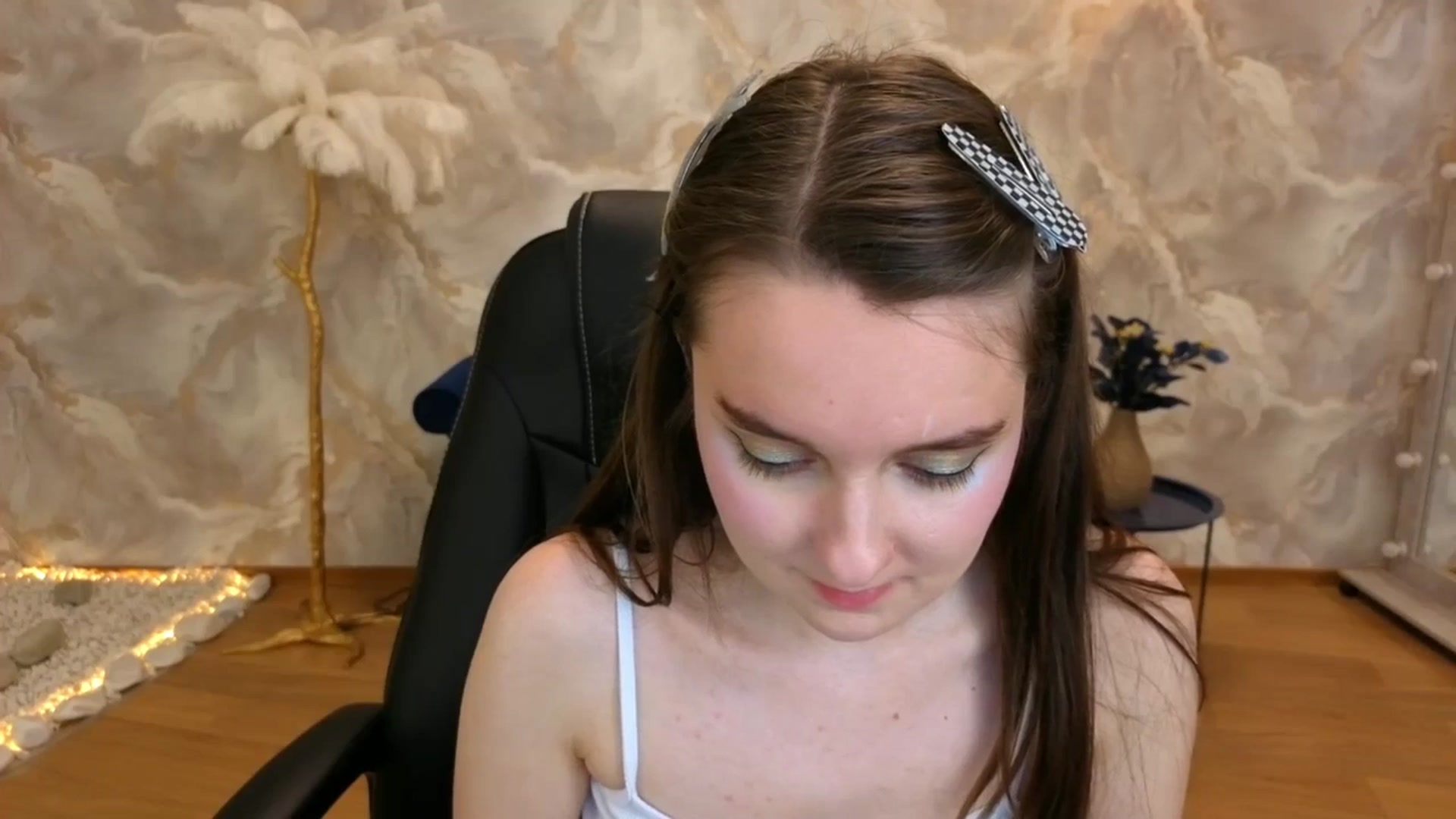 Gallery image thumbnail from Milim_Nava's myfreecams stream on, 09/07/2025, 19:05 image 13 of 20