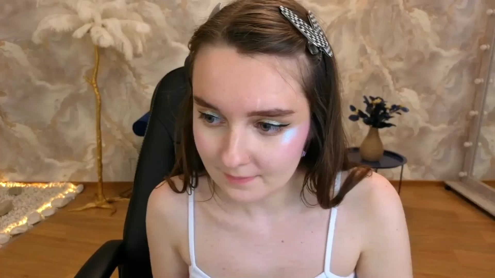 Gallery image thumbnail from Milim_Nava's myfreecams stream on, 09/07/2025, 19:47 image 17 of 20
