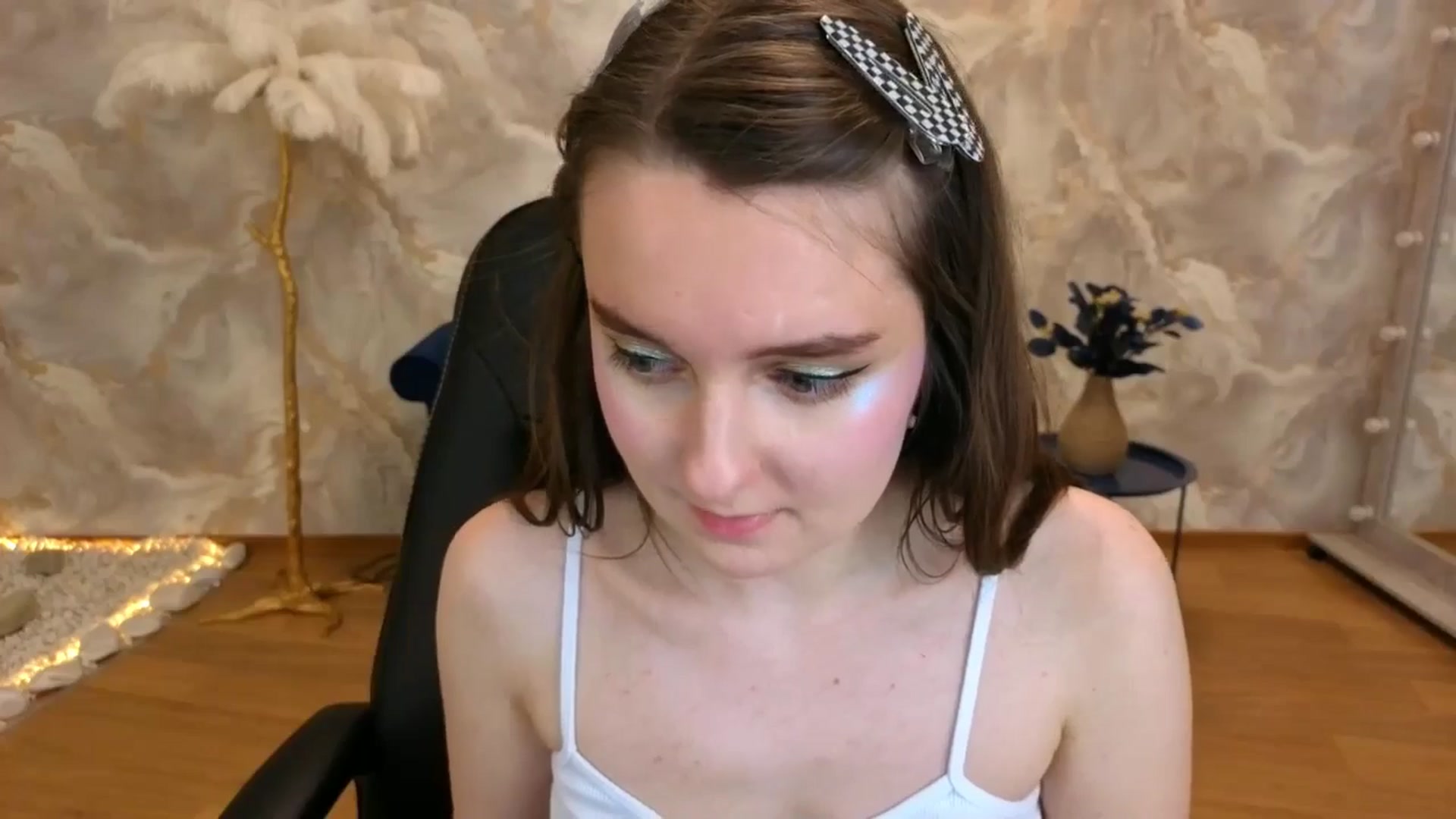 Gallery image thumbnail from Milim_Nava's myfreecams stream on, 09/07/2025, 19:47 image 16 of 20