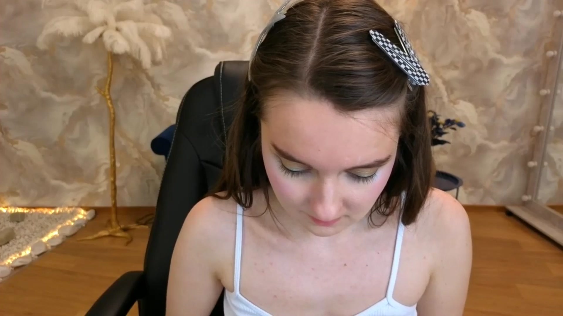Gallery image thumbnail from Milim_Nava's myfreecams stream on, 09/07/2025, 19:47 image 14 of 20