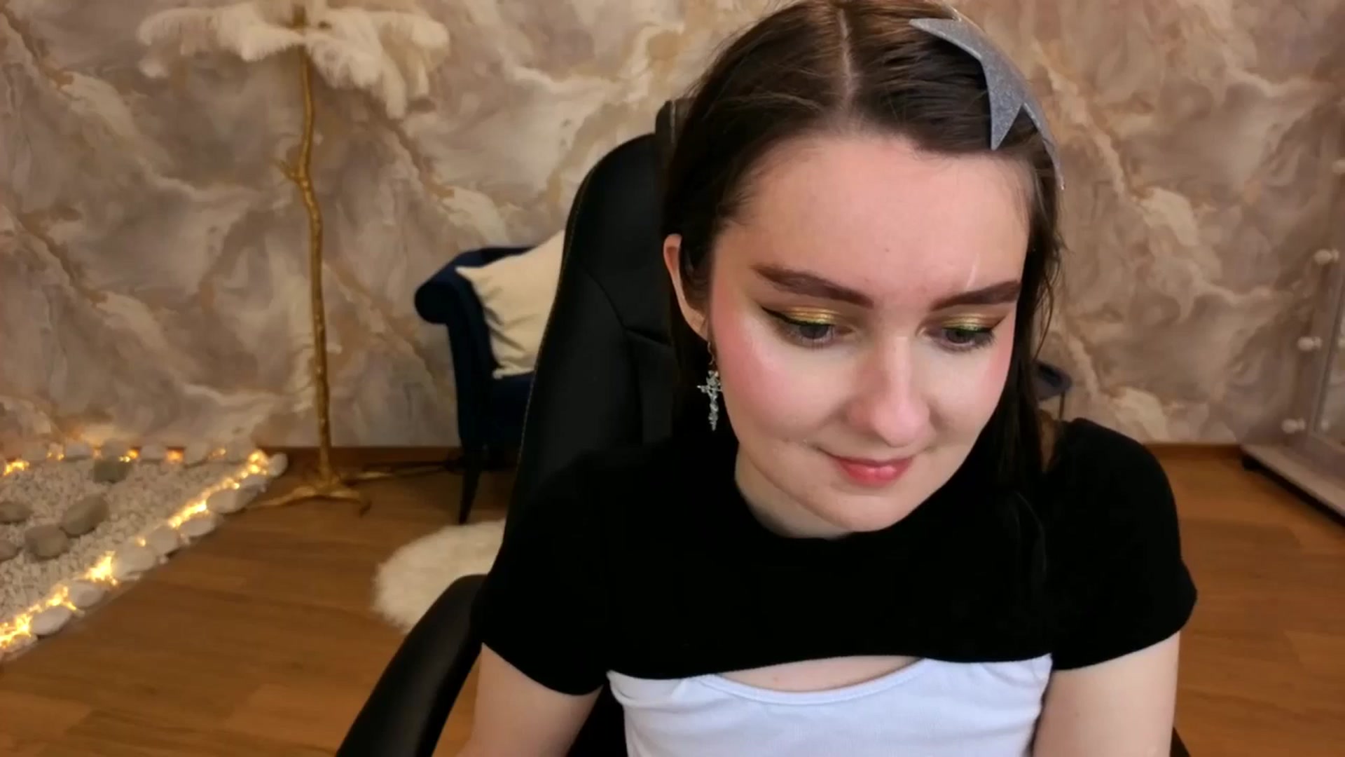 Gallery image thumbnail from Milim_Nava's myfreecams stream on, 09/14/2025, 19:37 image 7 of 20